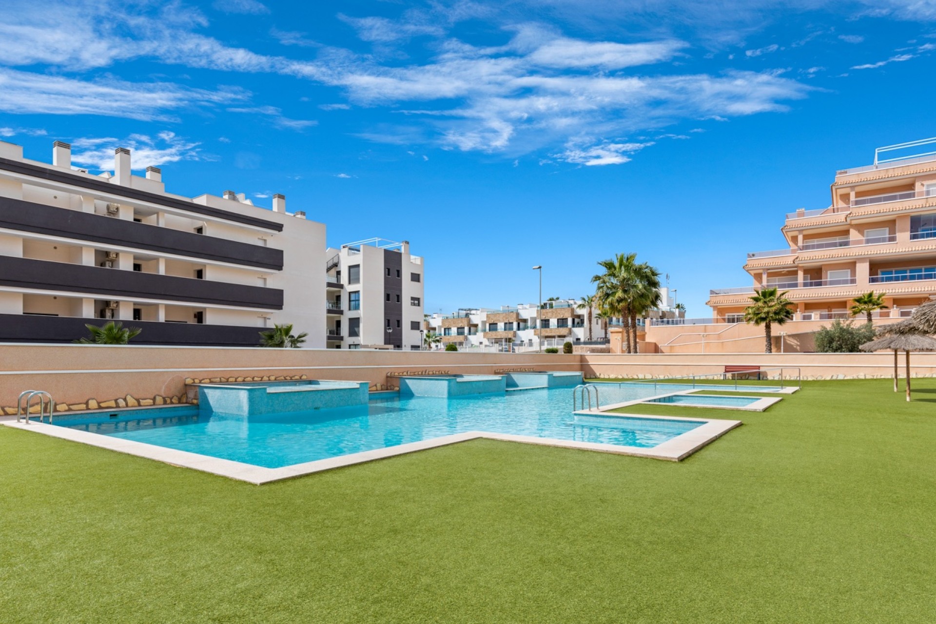 Återförsäljning - Apartment -
Orihuela Costa - Costa Blanca