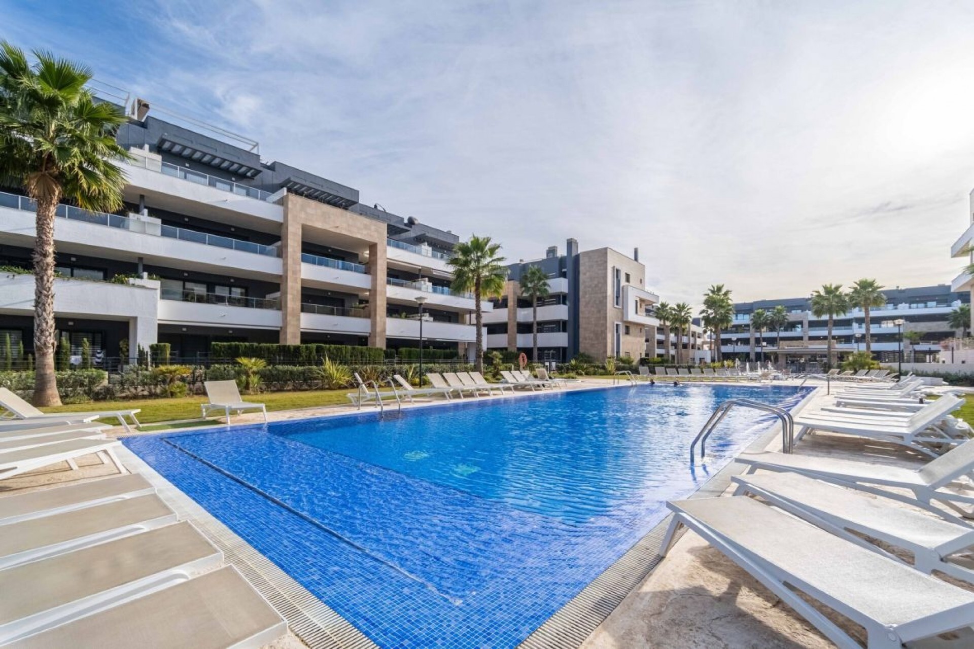 Återförsäljning - Apartment -
Orihuela Costa - Costa Blanca