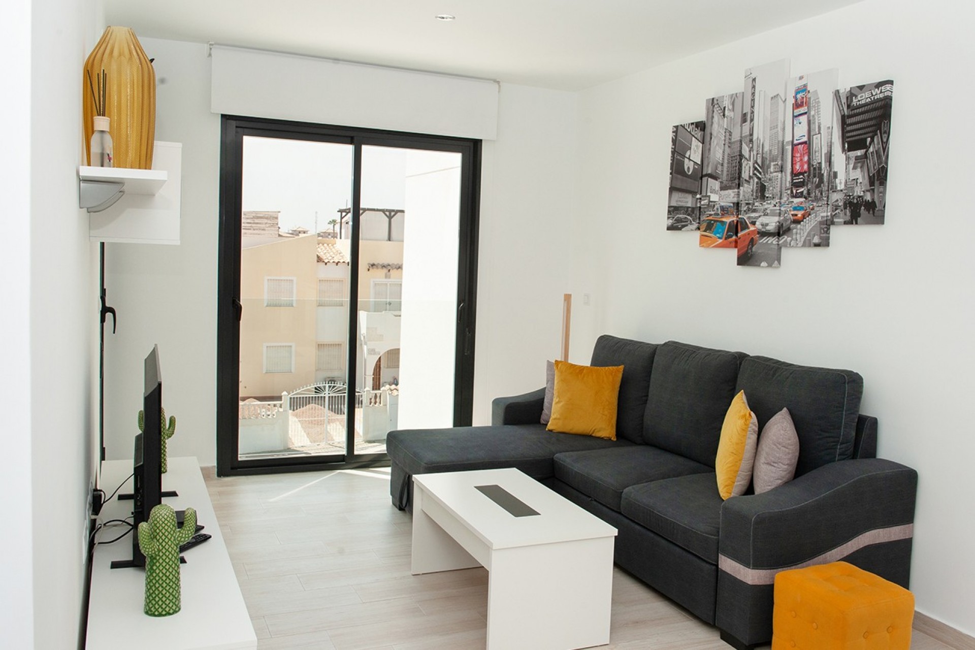 Återförsäljning - Apartment -
Orihuela Costa - Costa Blanca