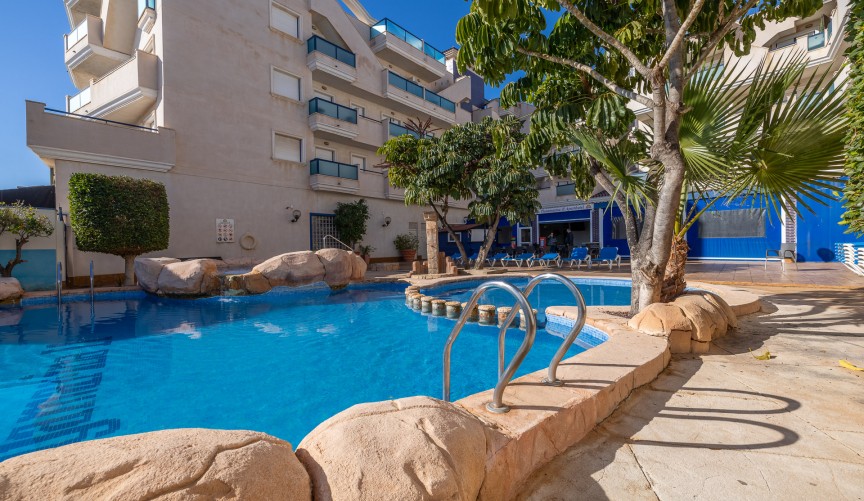 Återförsäljning - Apartment -
Orihuela Costa - Costa Blanca