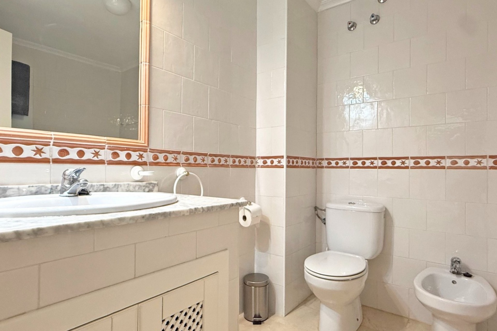 Återförsäljning - Apartment -
Orihuela Costa - Costa Blanca