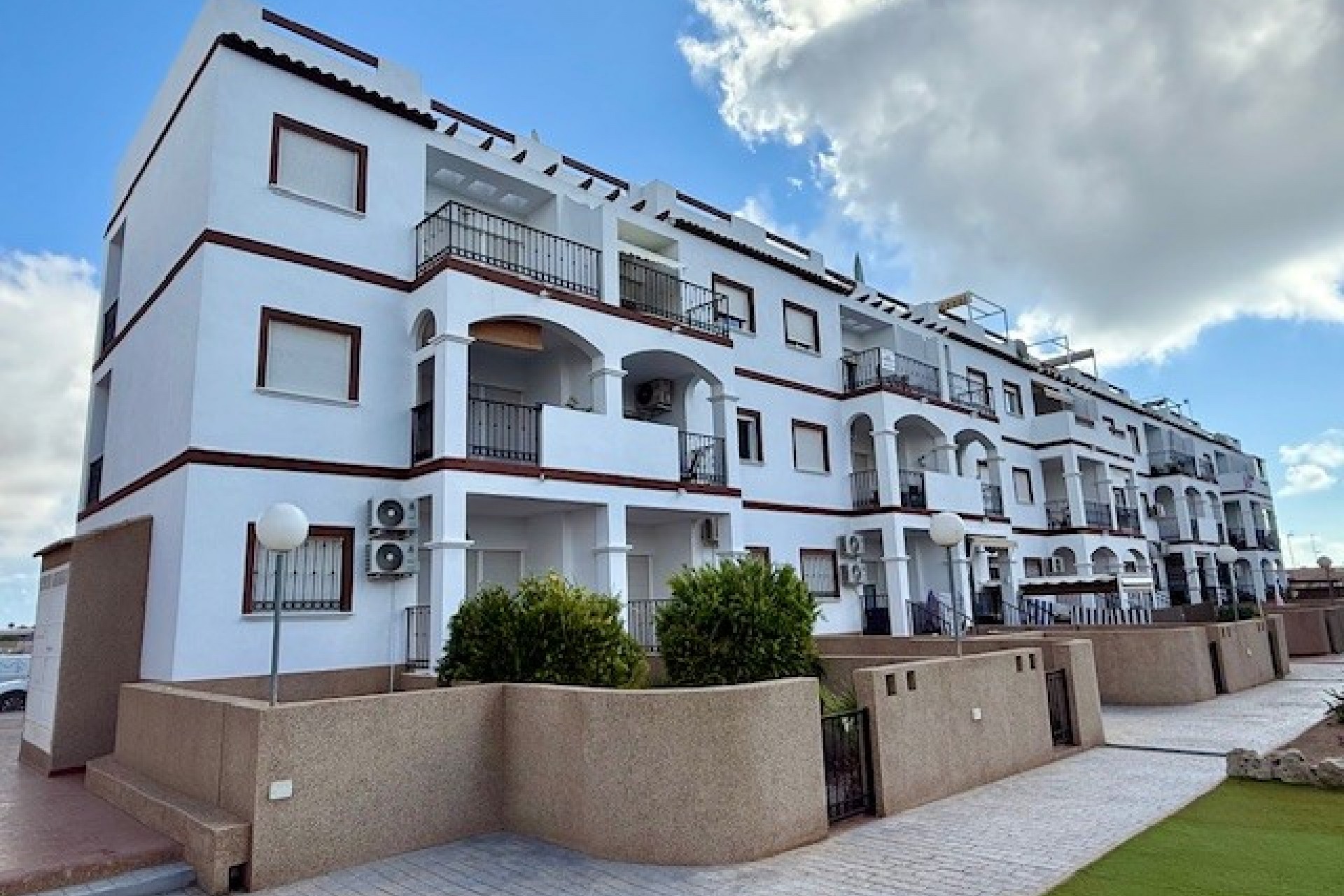 Återförsäljning - Apartment -
Orihuela Costa - Costa Blanca