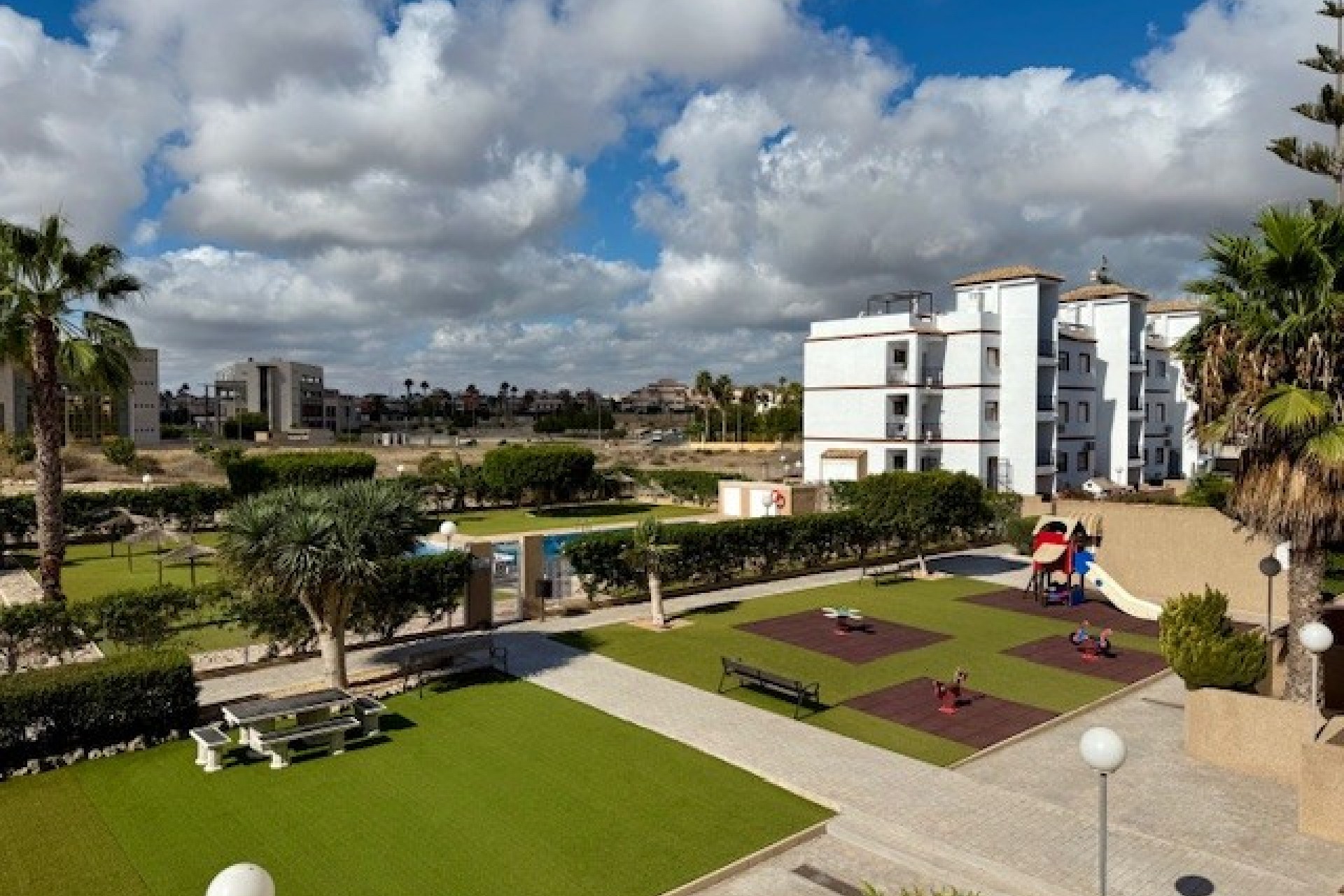 Återförsäljning - Apartment -
Orihuela Costa - Costa Blanca