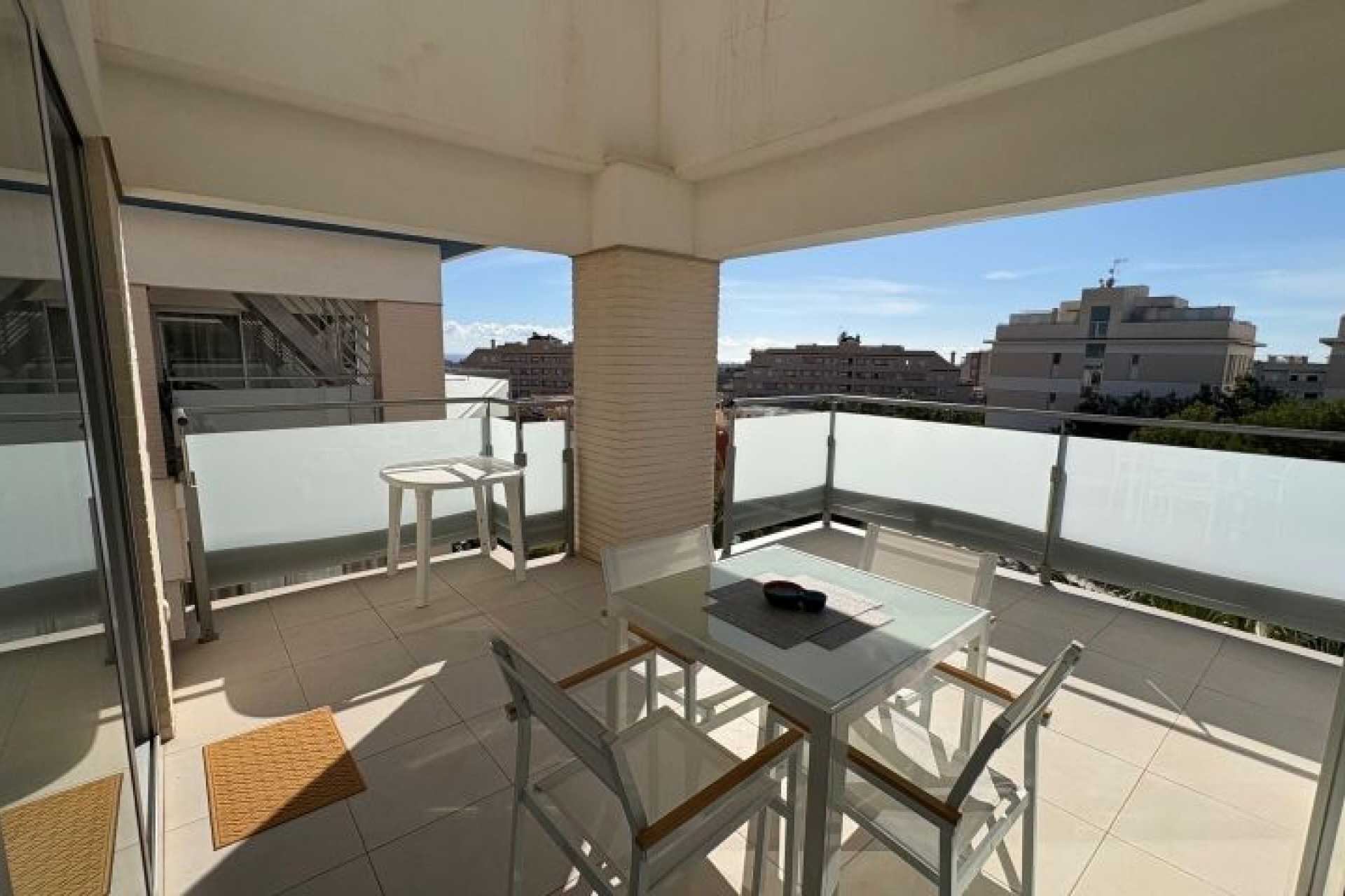 Återförsäljning - Apartment -
Orihuela Costa - Costa Blanca