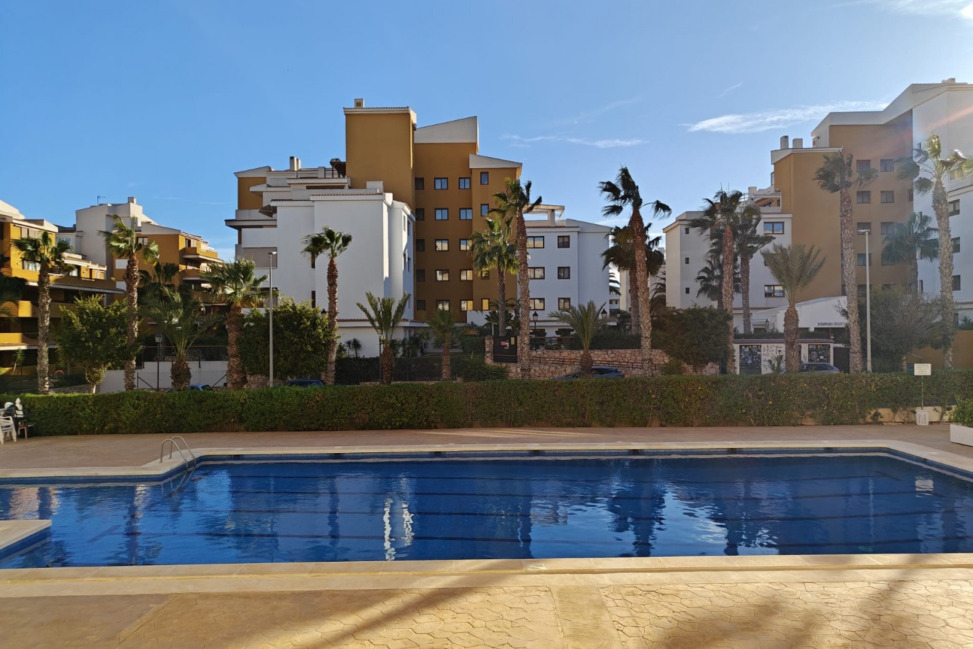 Återförsäljning - Apartment -
Orihuela Costa - Costa Blanca