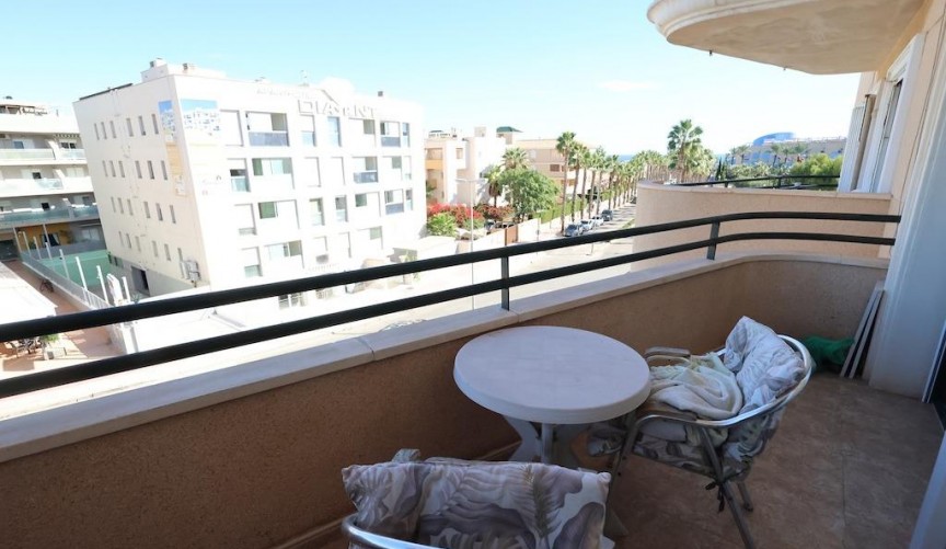 Återförsäljning - Apartment -
Orihuela Costa - Costa Blanca