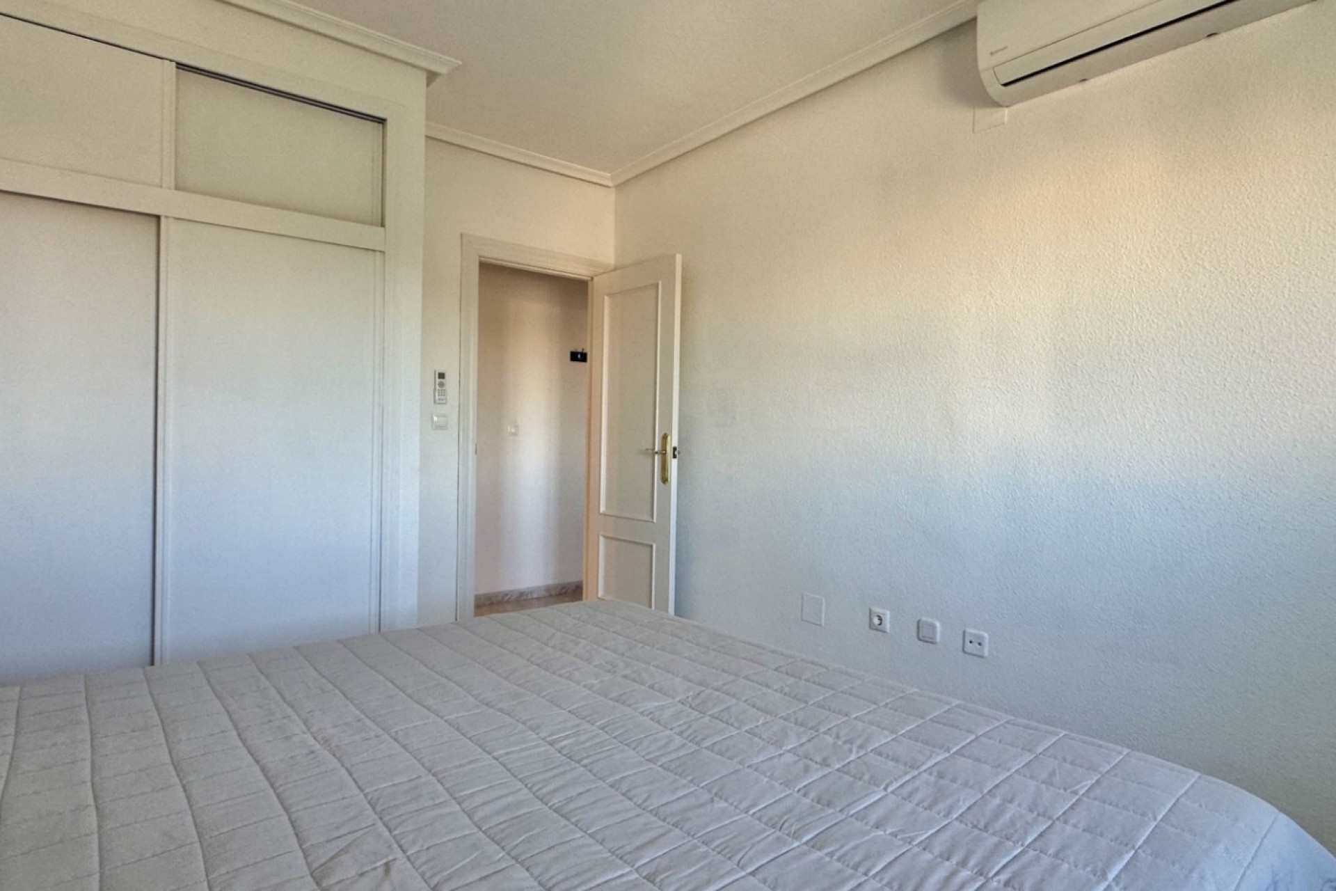 Återförsäljning - Apartment -
Orihuela Costa - Costa Blanca