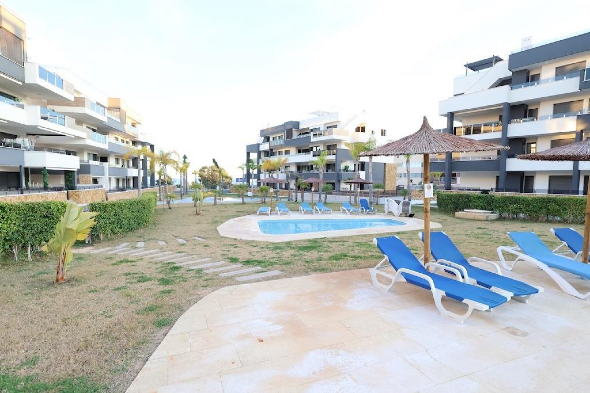 Återförsäljning - Apartment -
Orihuela Costa - Costa Blanca