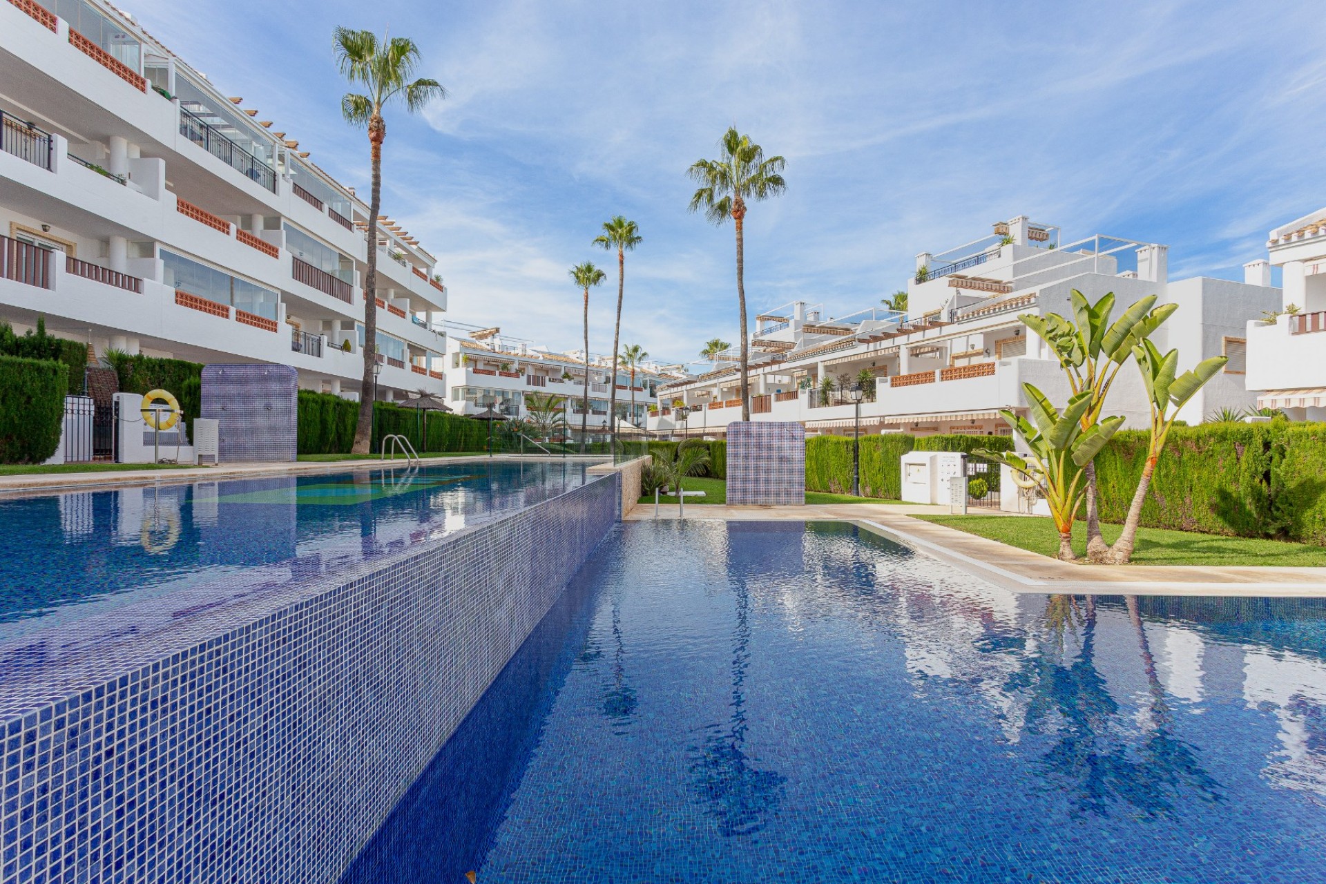 Återförsäljning - Apartment -
Orihuela Costa - Costa Blanca