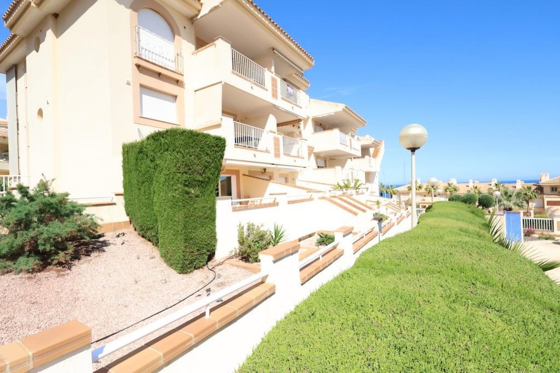 Återförsäljning - Apartment -
Orihuela Costa - Costa Blanca