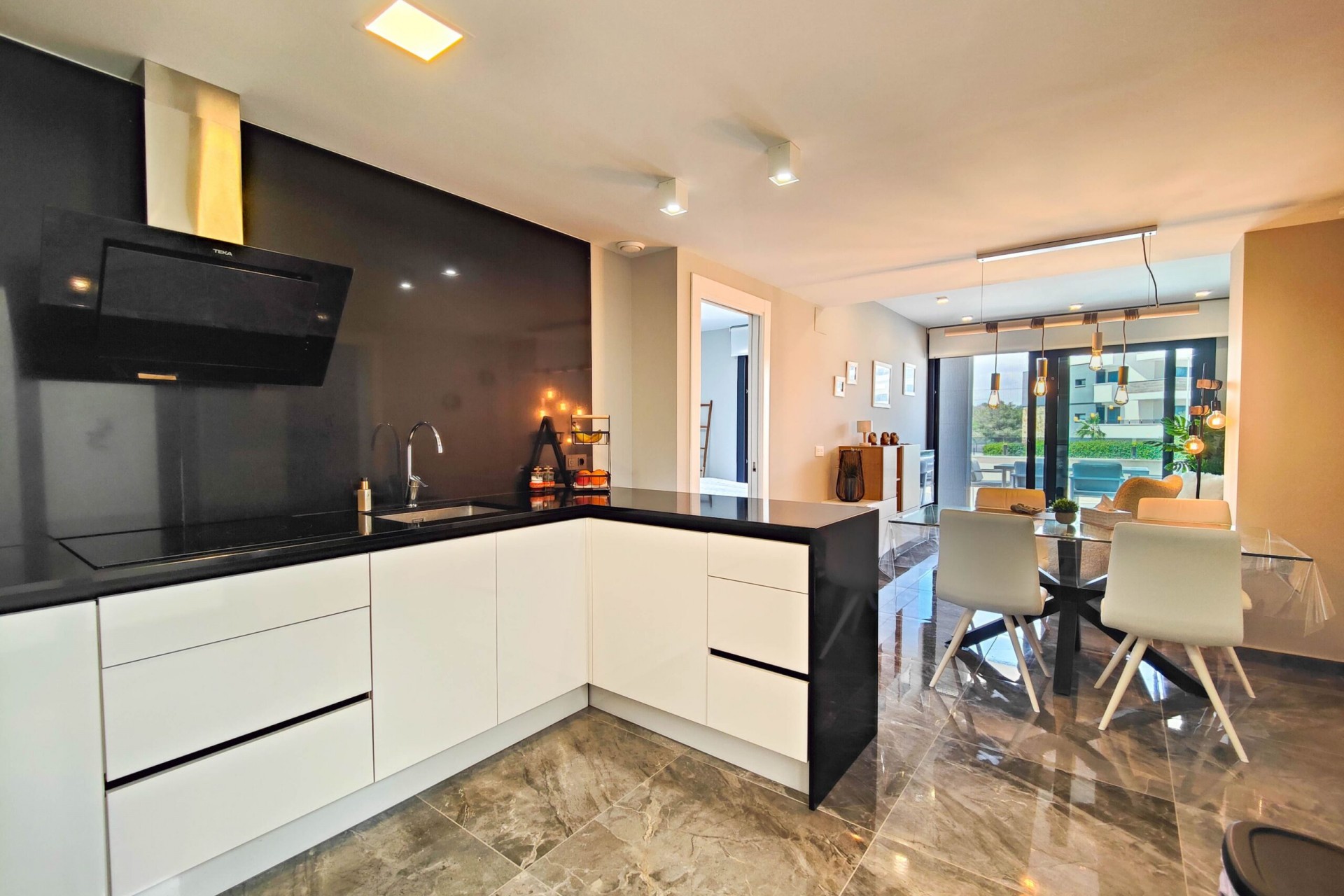 Återförsäljning - Apartment -
Orihuela Costa - Costa Blanca