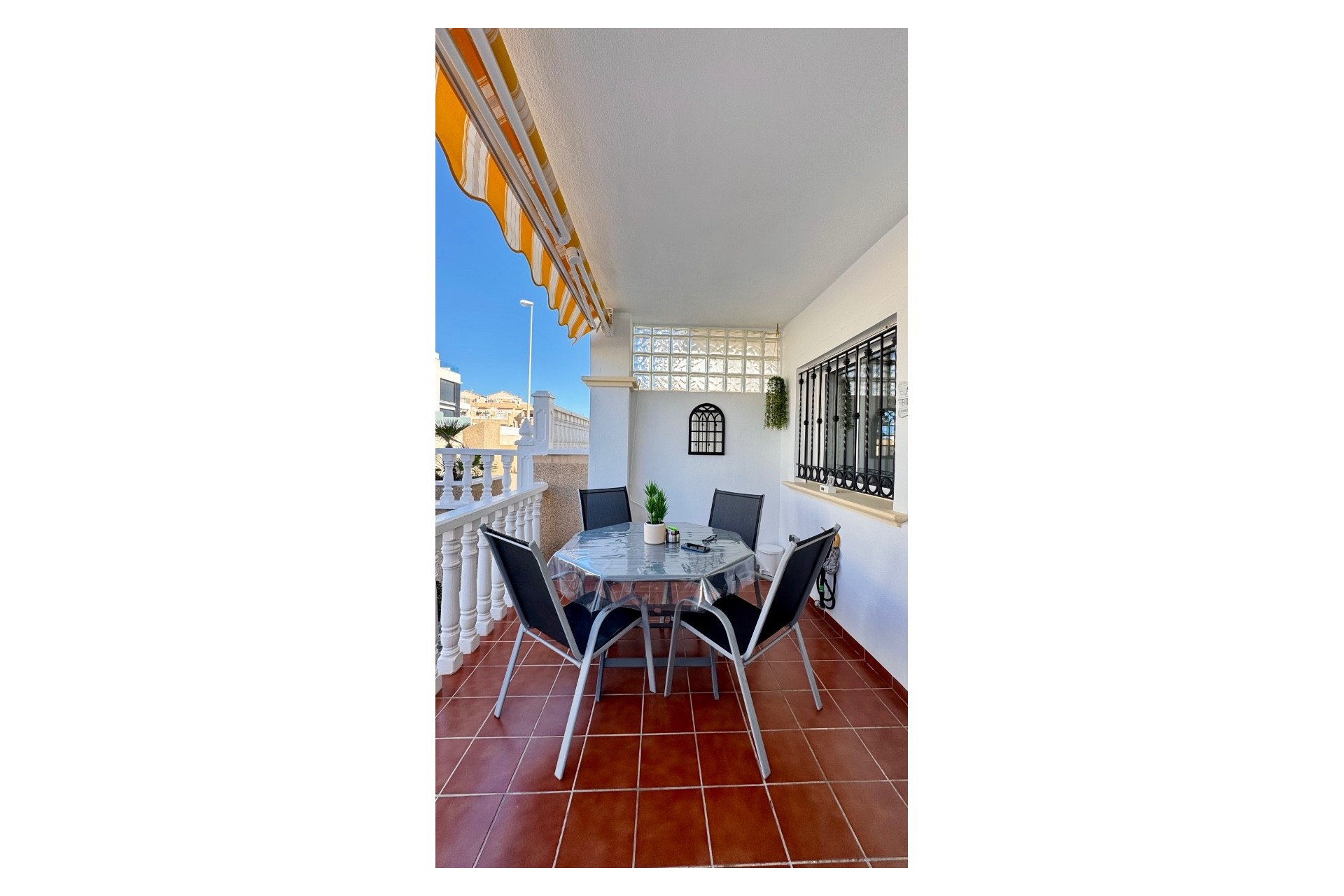 Återförsäljning - Apartment -
Orihuela Costa - Costa Blanca