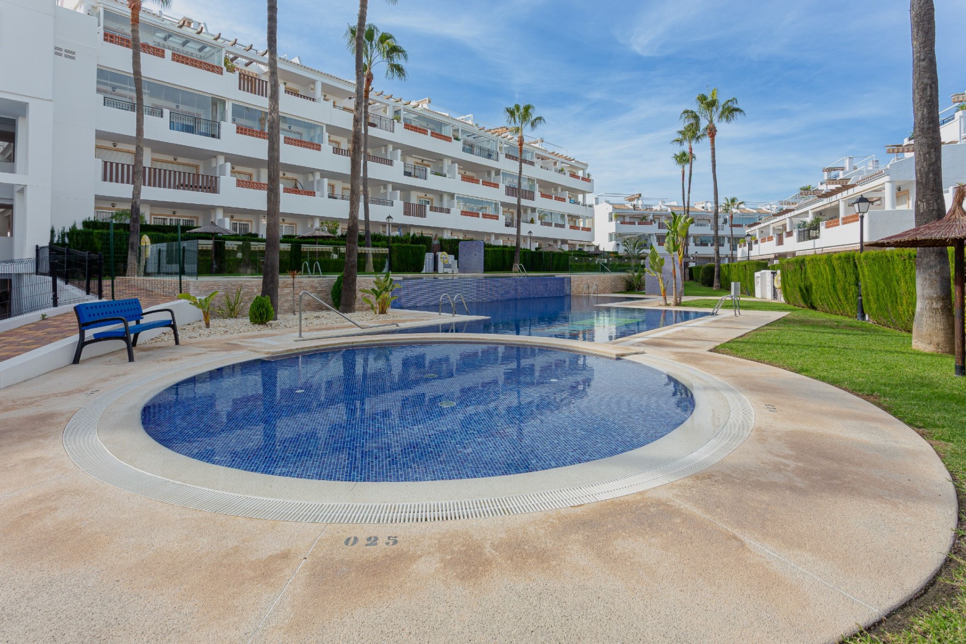 Återförsäljning - Apartment -
Orihuela Costa - Costa Blanca