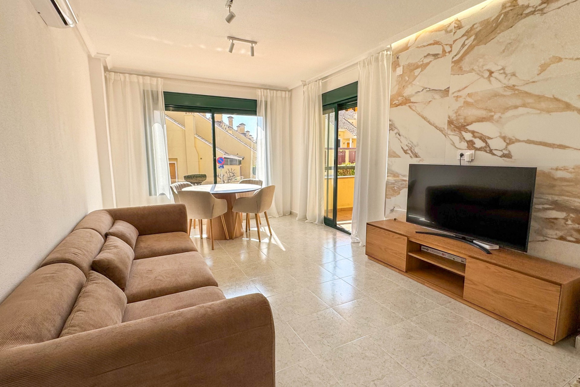 Återförsäljning - Apartment -
Orihuela Costa - Costa Blanca