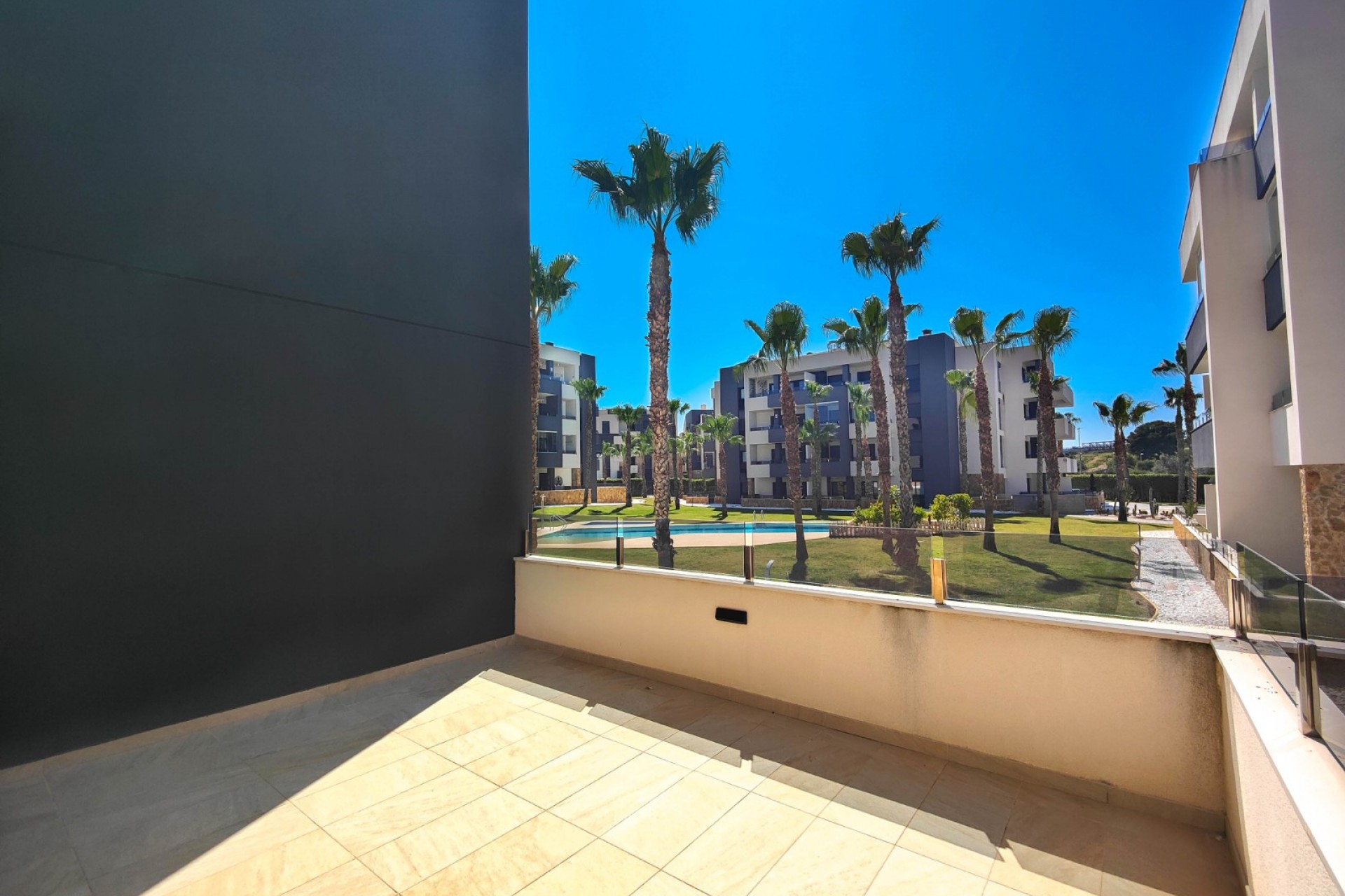 Återförsäljning - Apartment -
Orihuela Costa - Costa Blanca