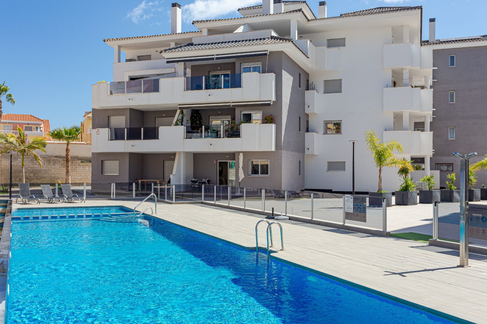 Återförsäljning - Apartment -
Orihuela Costa - Costa Blanca