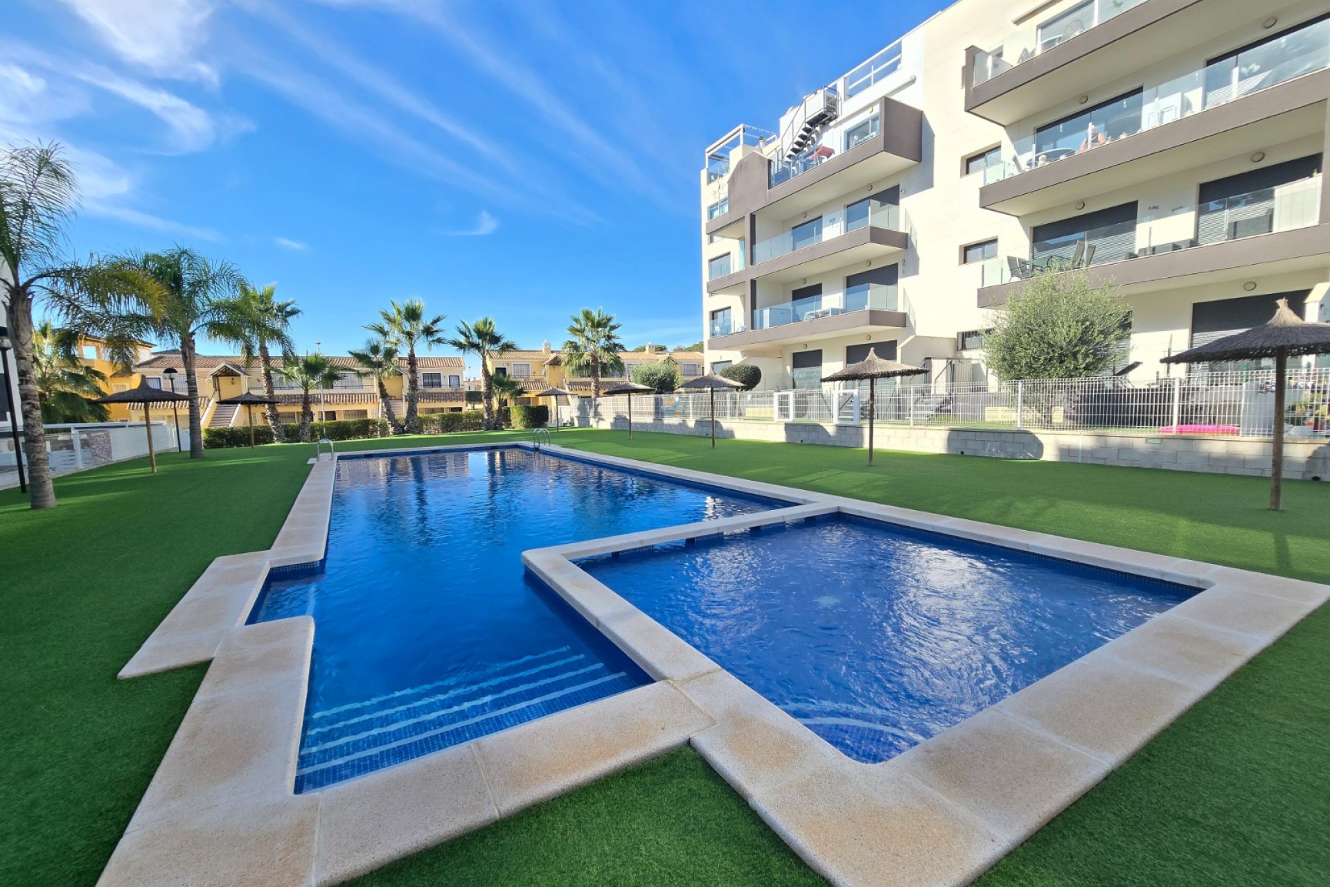 Återförsäljning - Apartment -
Orihuela Costa - Costa Blanca
