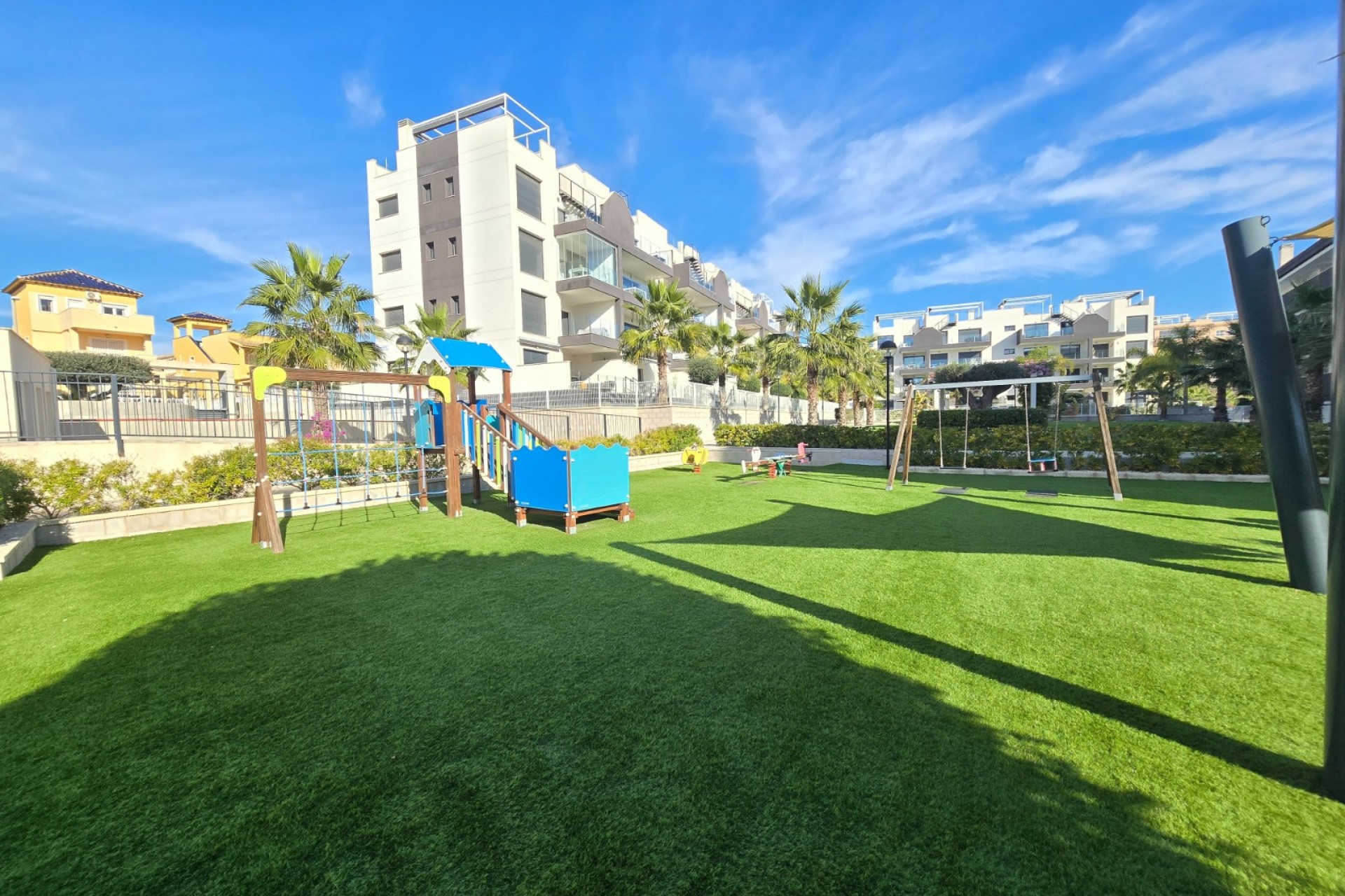 Återförsäljning - Apartment -
Orihuela Costa - Costa Blanca
