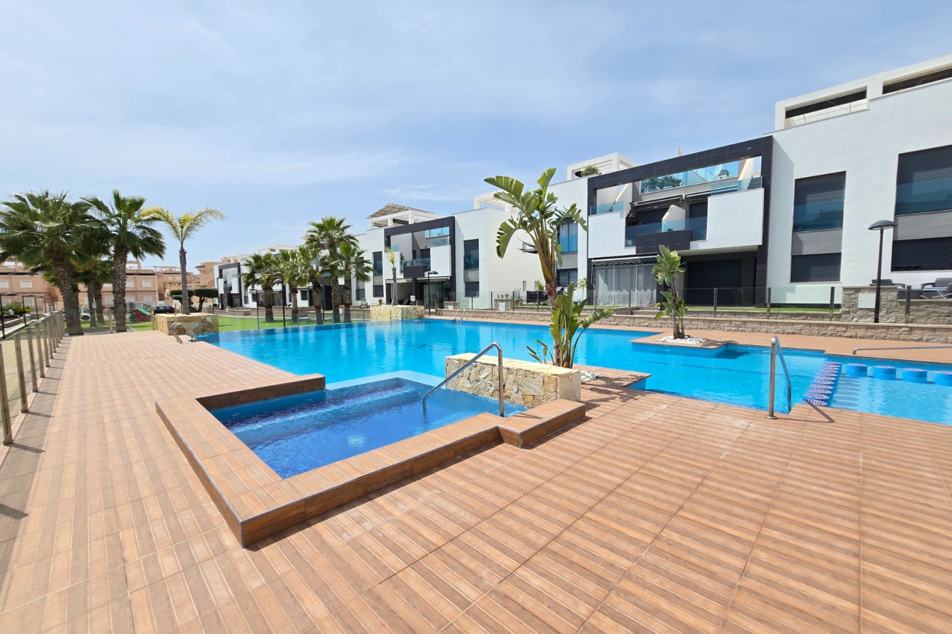 Återförsäljning - Apartment -
Orihuela Costa - Costa Blanca