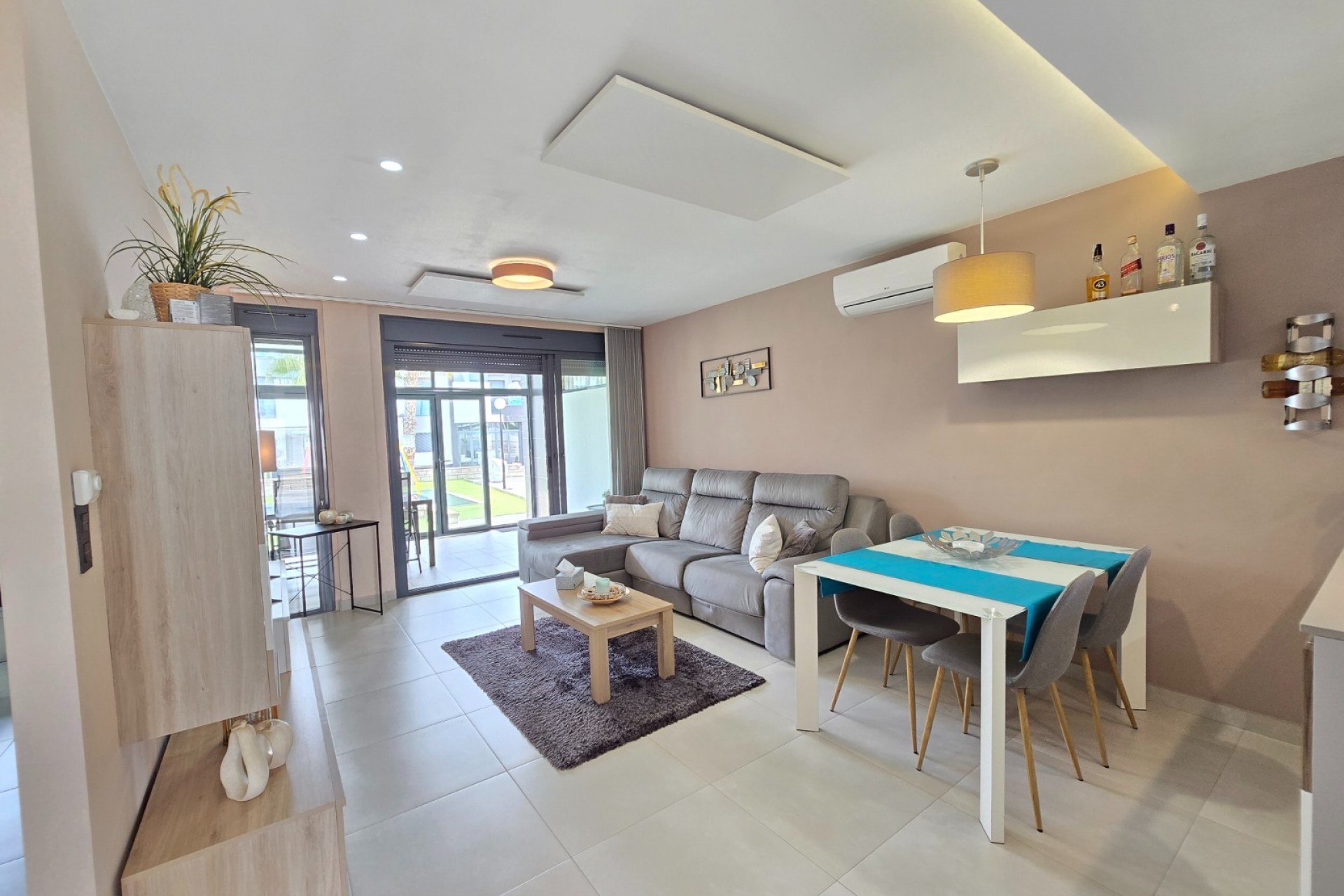 Återförsäljning - Apartment -
Orihuela Costa - Costa Blanca