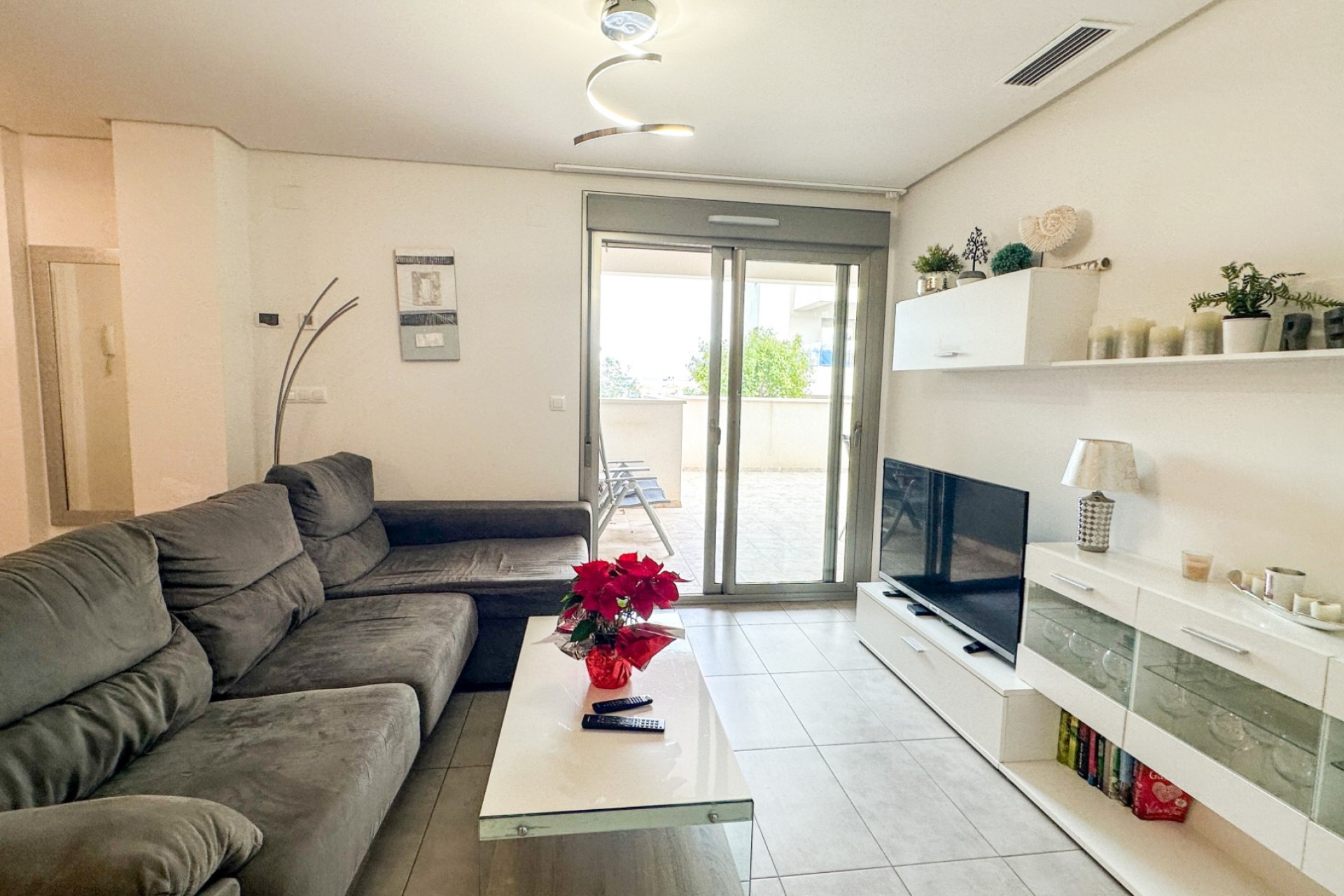 Återförsäljning - Apartment -
Orihuela Costa - Costa Blanca
