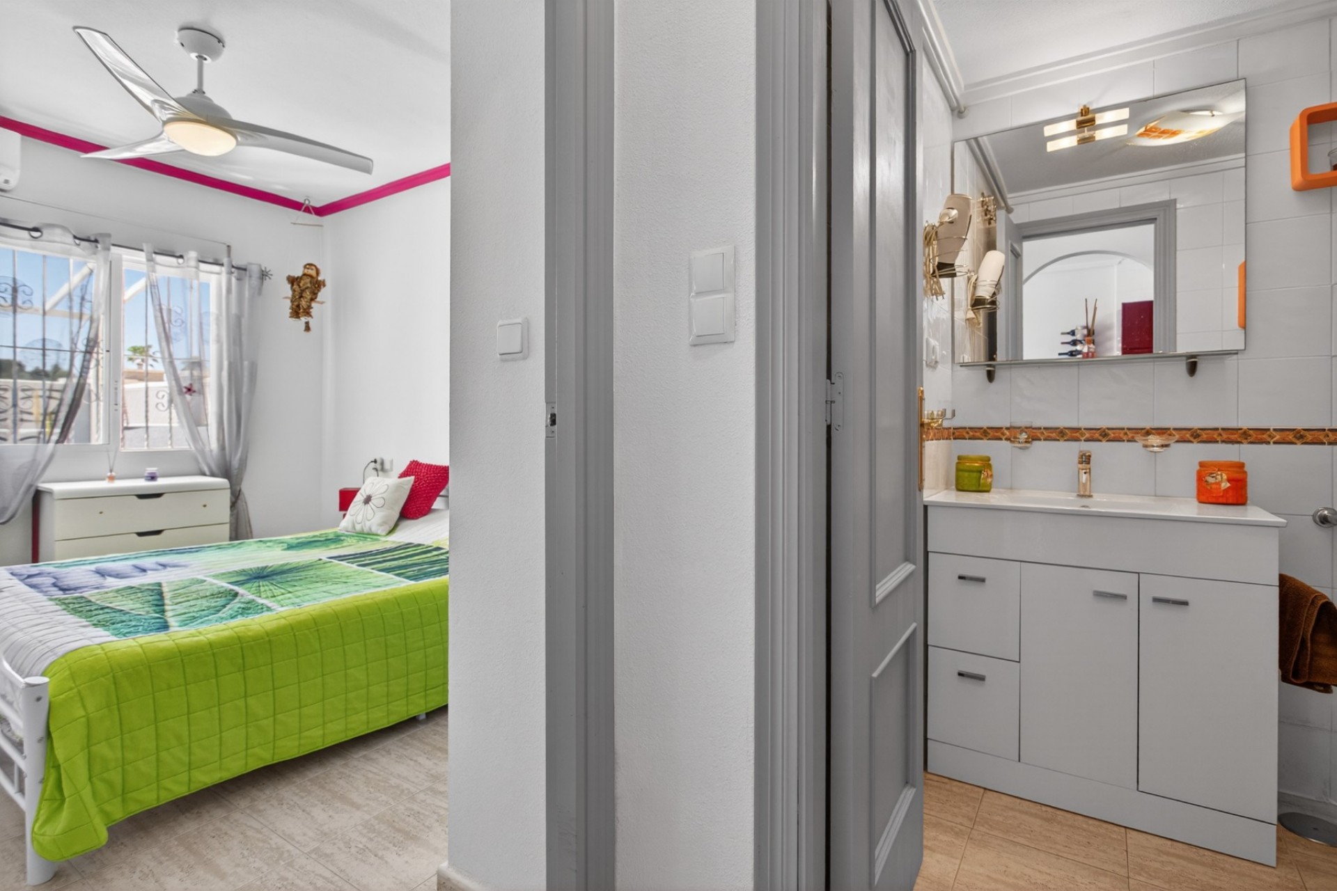 Återförsäljning - Apartment -
Orihuela Costa - Costa Blanca