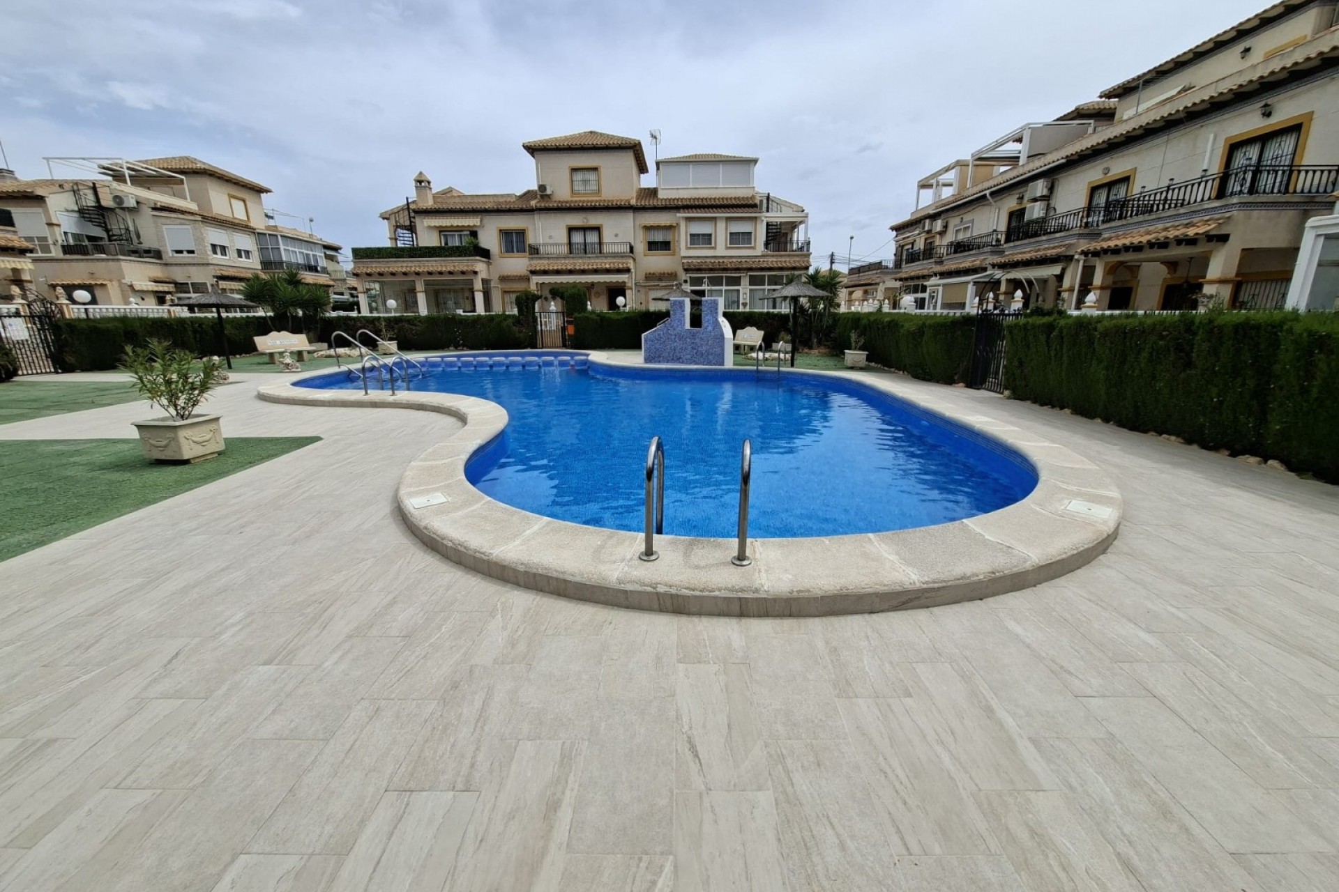 Återförsäljning - Apartment -
Orihuela Costa - Costa Blanca