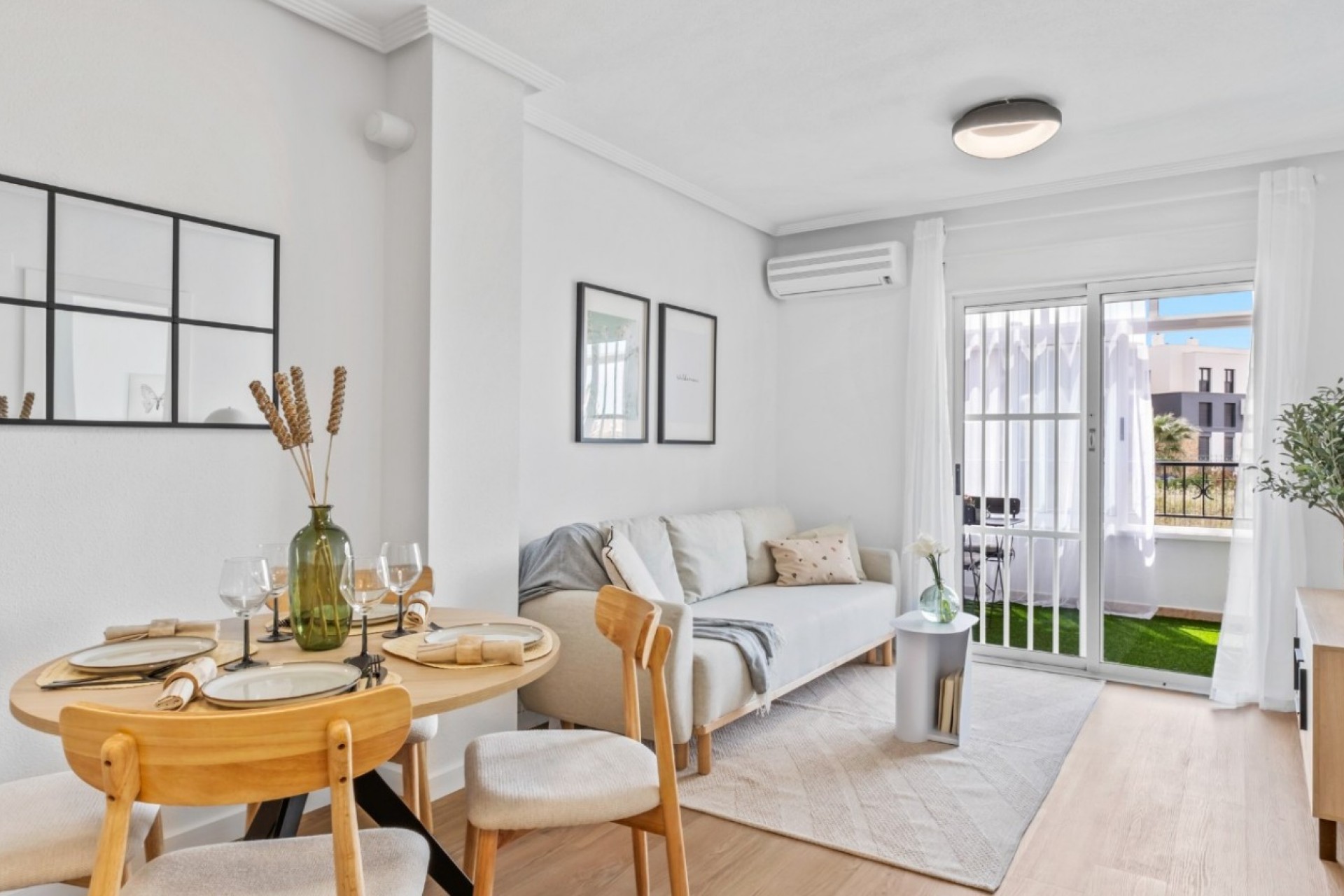 Återförsäljning - Apartment -
Orihuela Costa - Costa Blanca