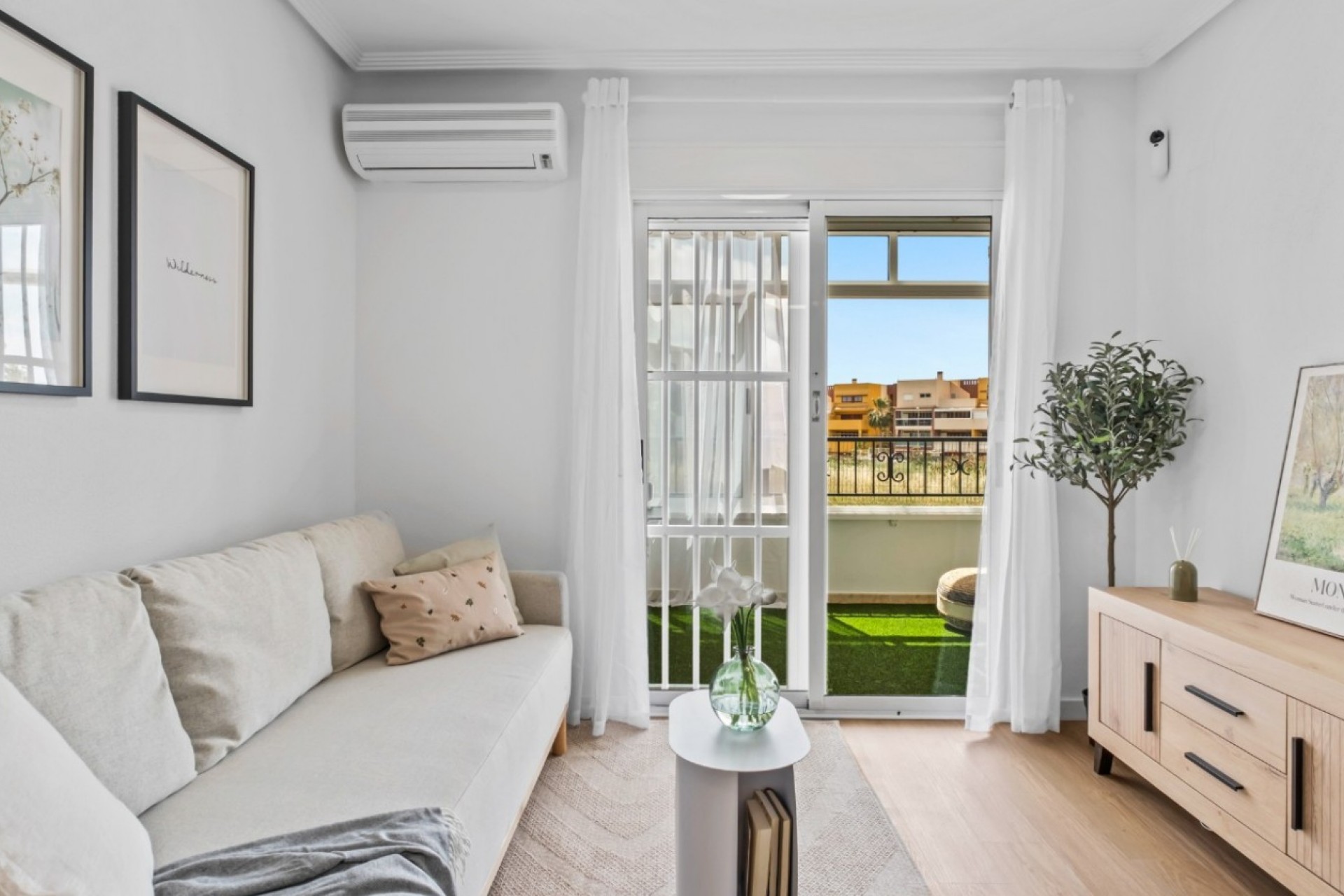 Återförsäljning - Apartment -
Orihuela Costa - Costa Blanca