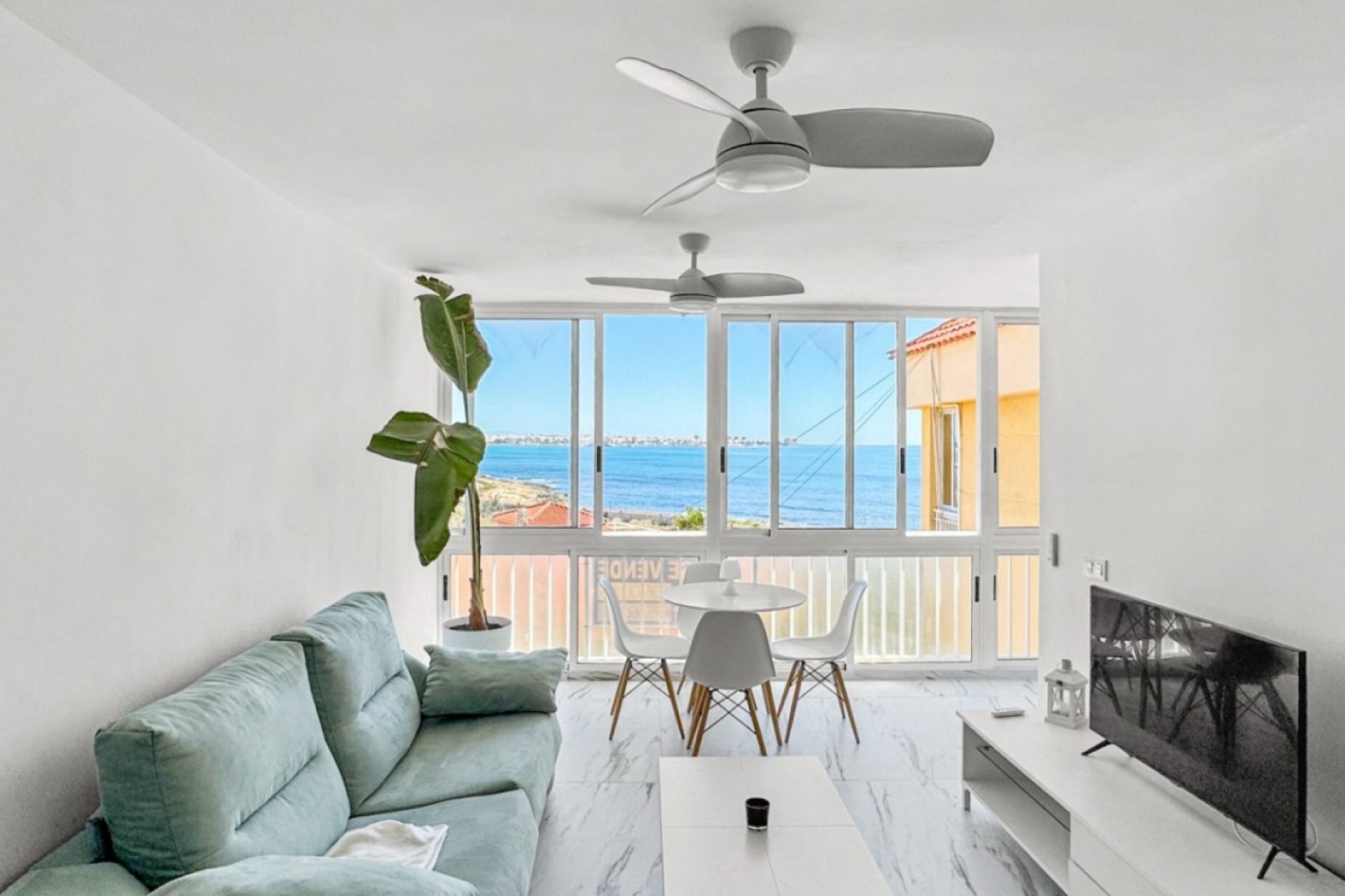 Återförsäljning - Apartment -
Orihuela Costa - Costa Blanca