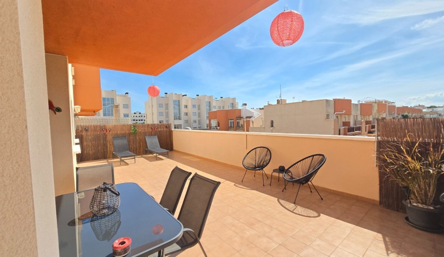 Återförsäljning - Apartment -
Orihuela Costa - Costa Blanca