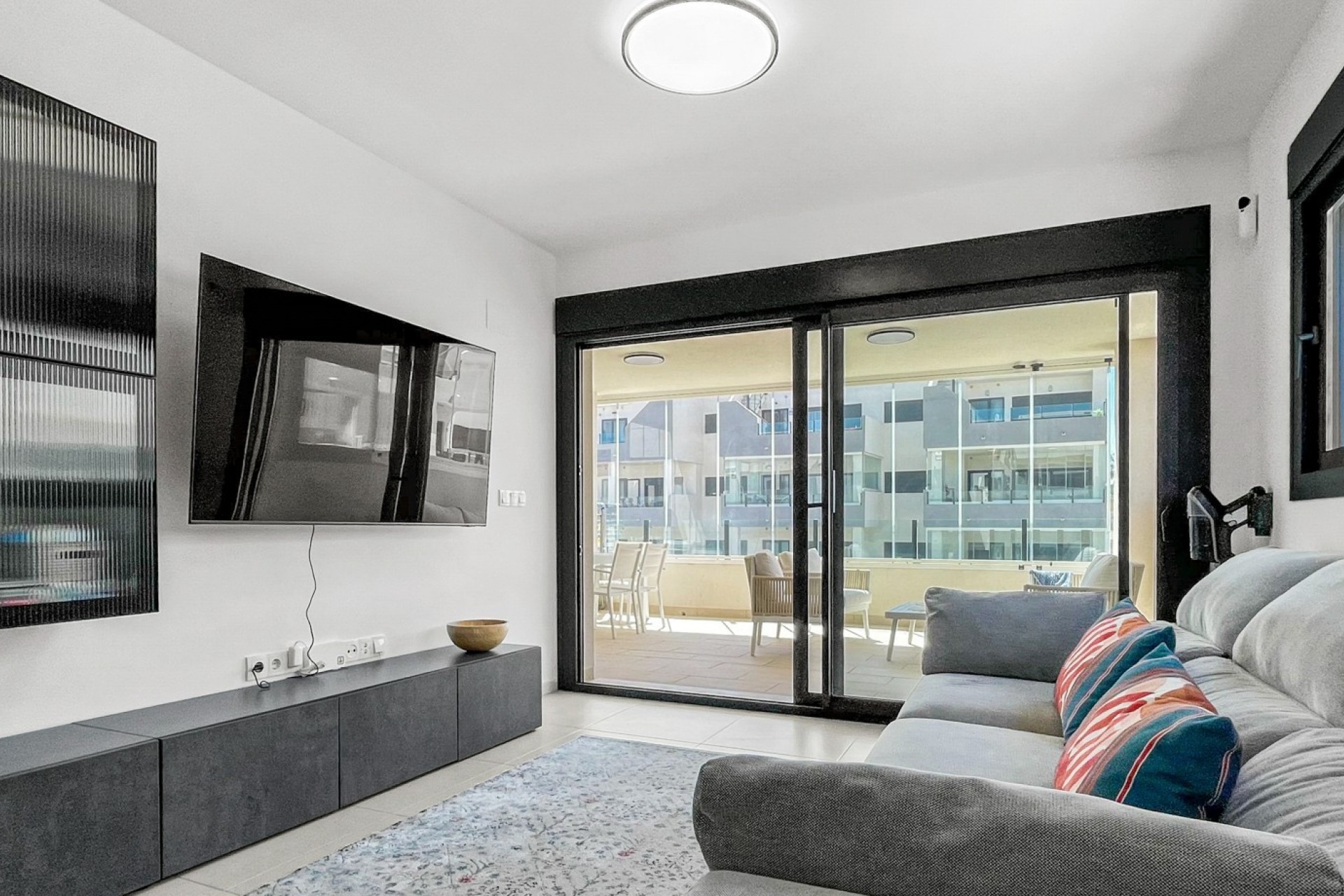 Återförsäljning - Apartment -
Orihuela Costa - Costa Blanca
