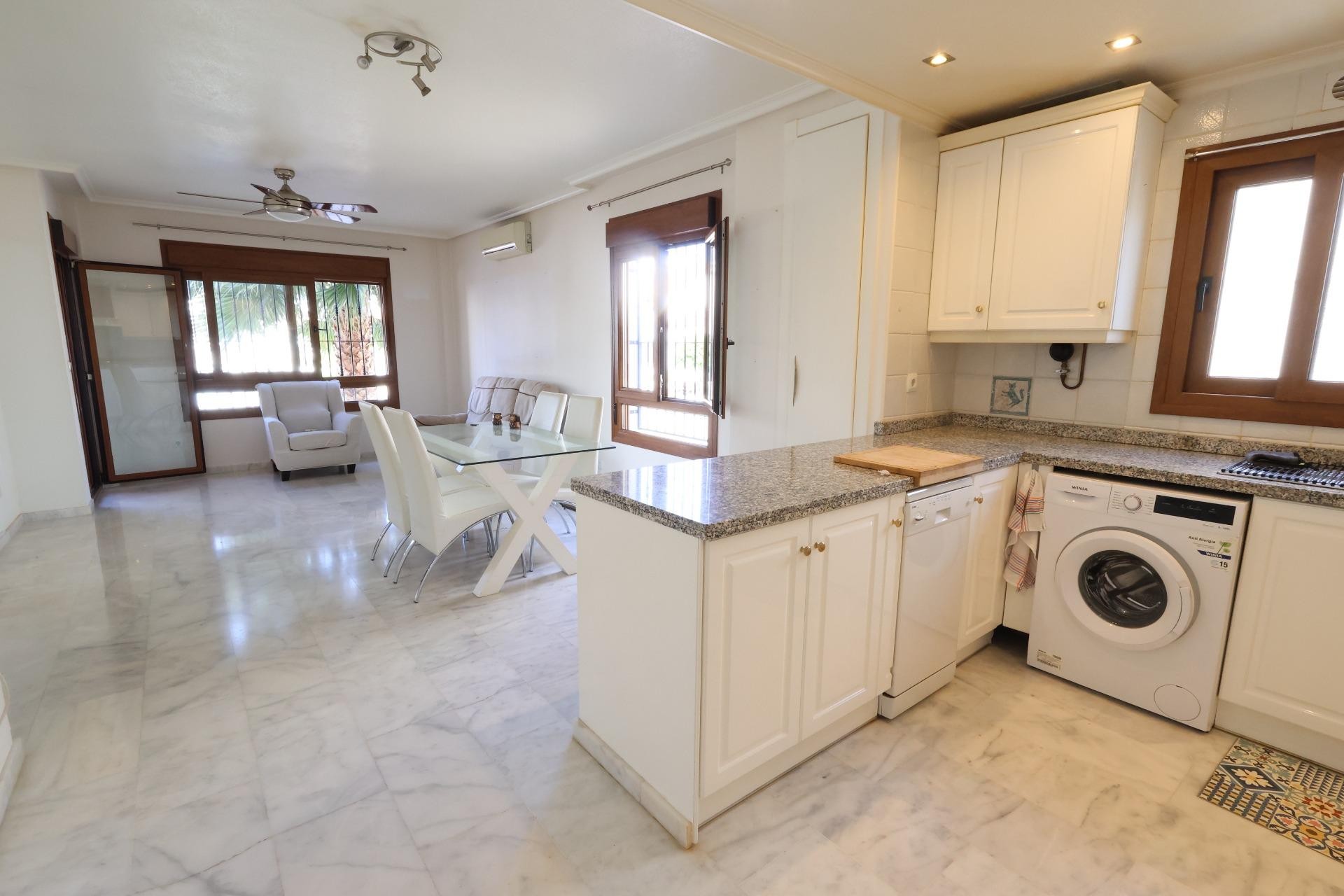 Återförsäljning - Apartment -
Orihuela Costa - Costa Blanca