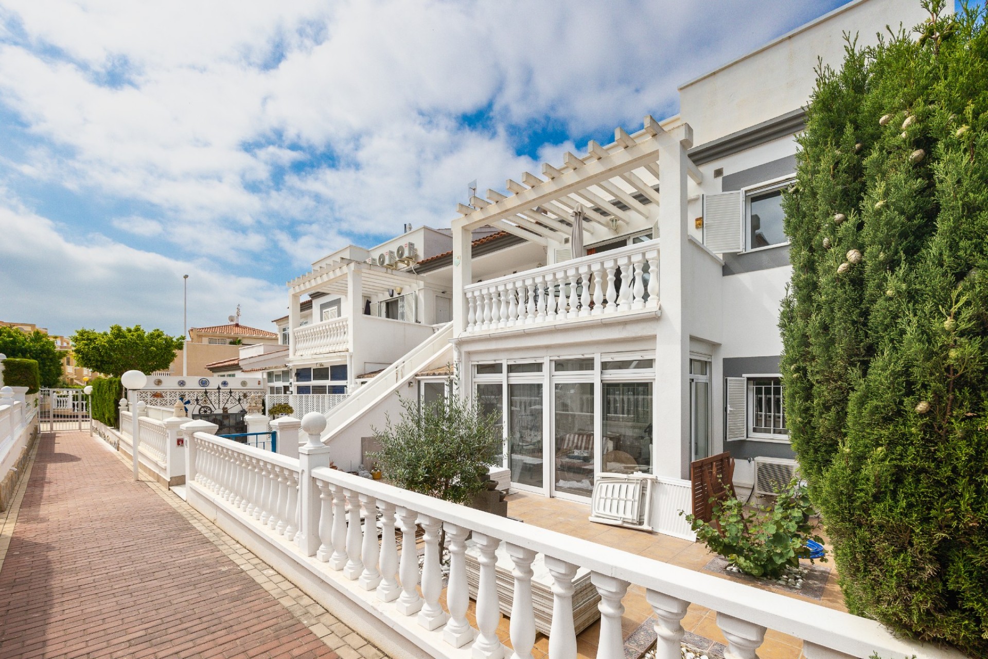 Återförsäljning - Apartment -
Orihuela Costa - Costa Blanca
