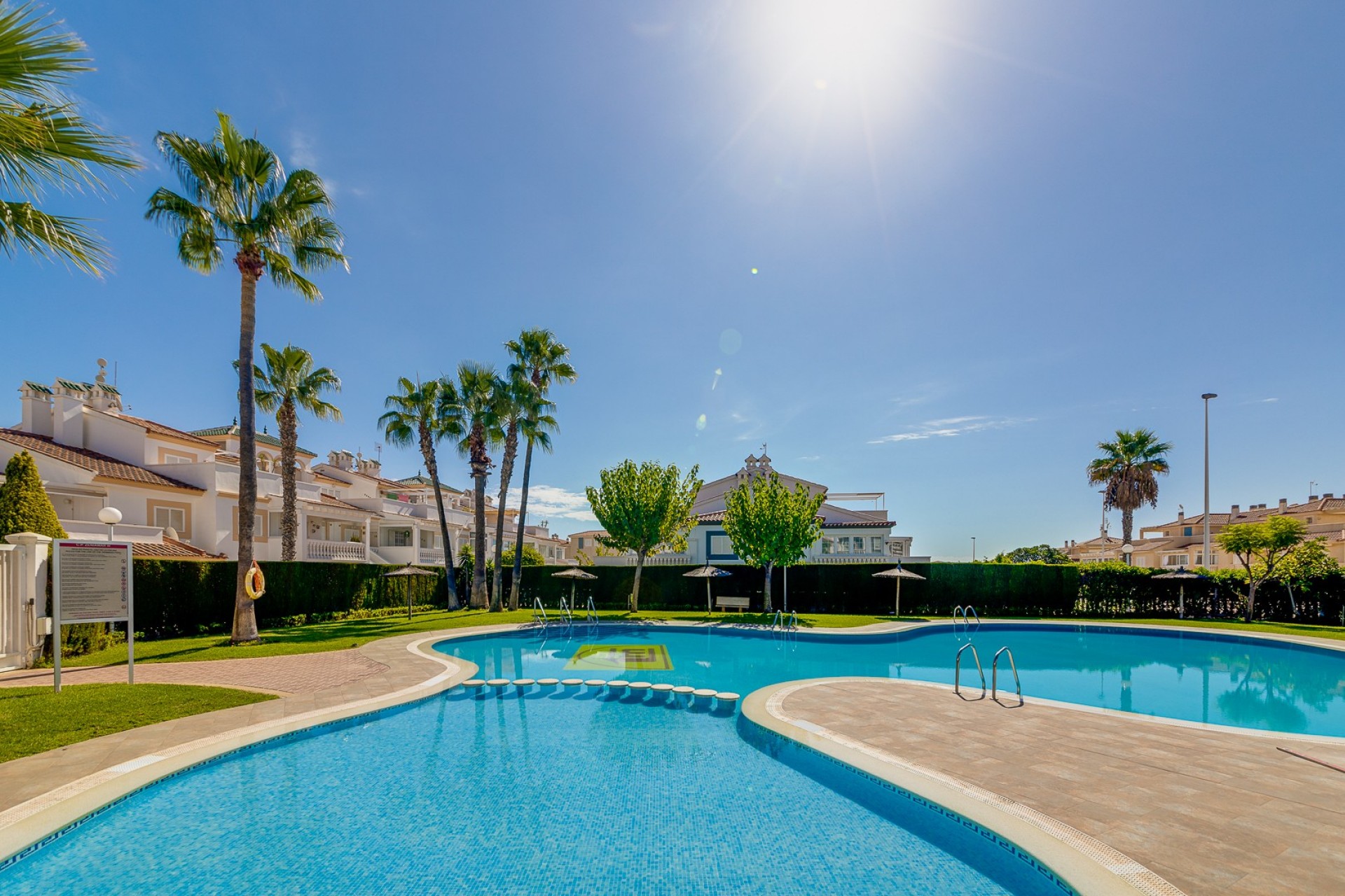 Återförsäljning - Apartment -
Orihuela Costa - Costa Blanca