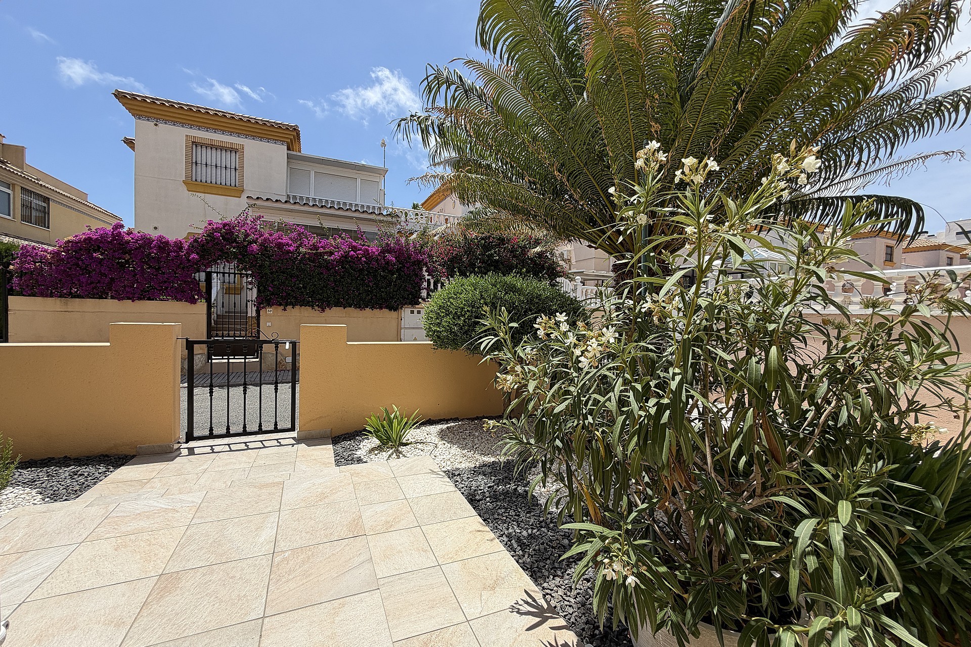Återförsäljning - Apartment -
Orihuela Costa - Costa Blanca