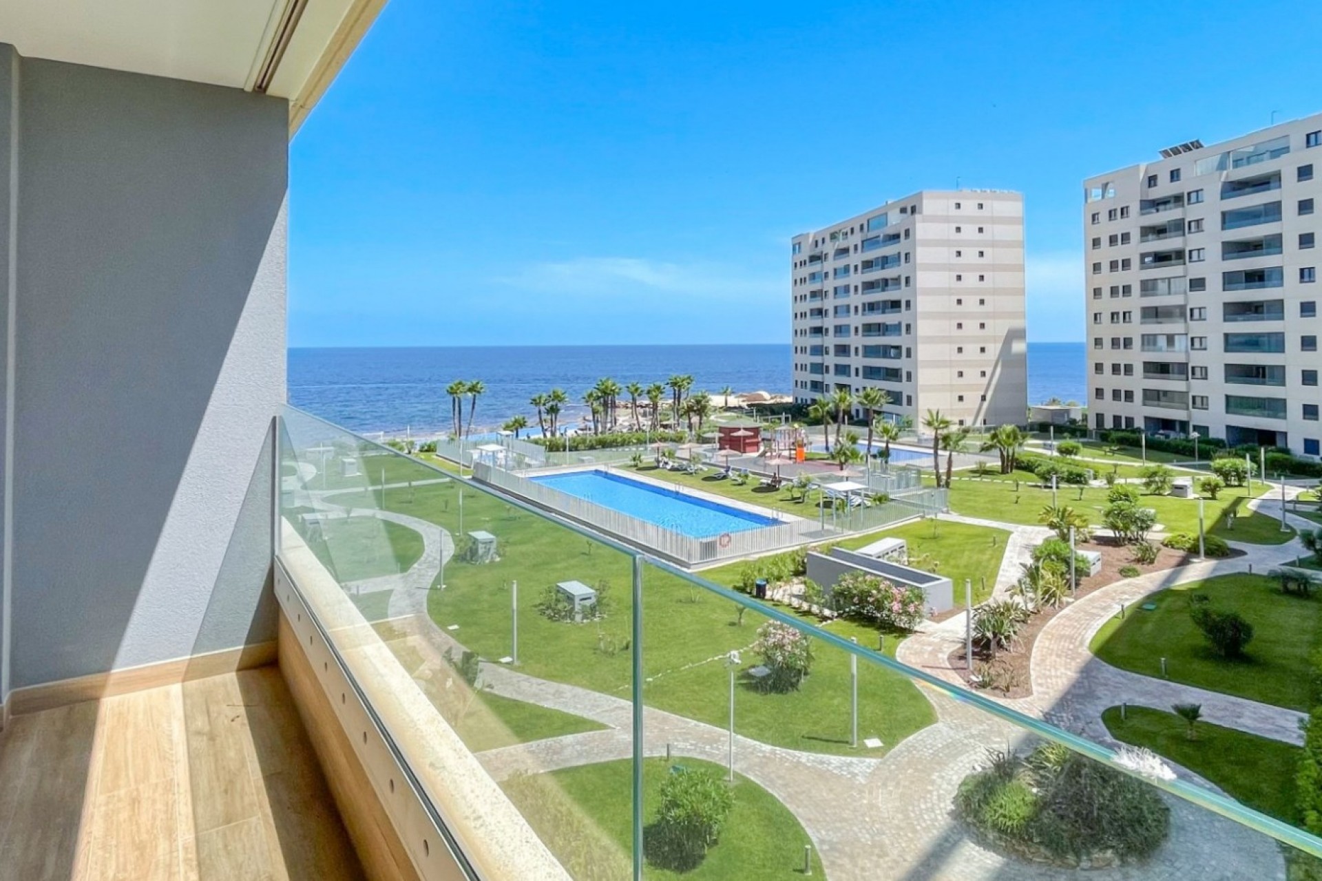 Återförsäljning - Apartment -
Orihuela Costa - Costa Blanca