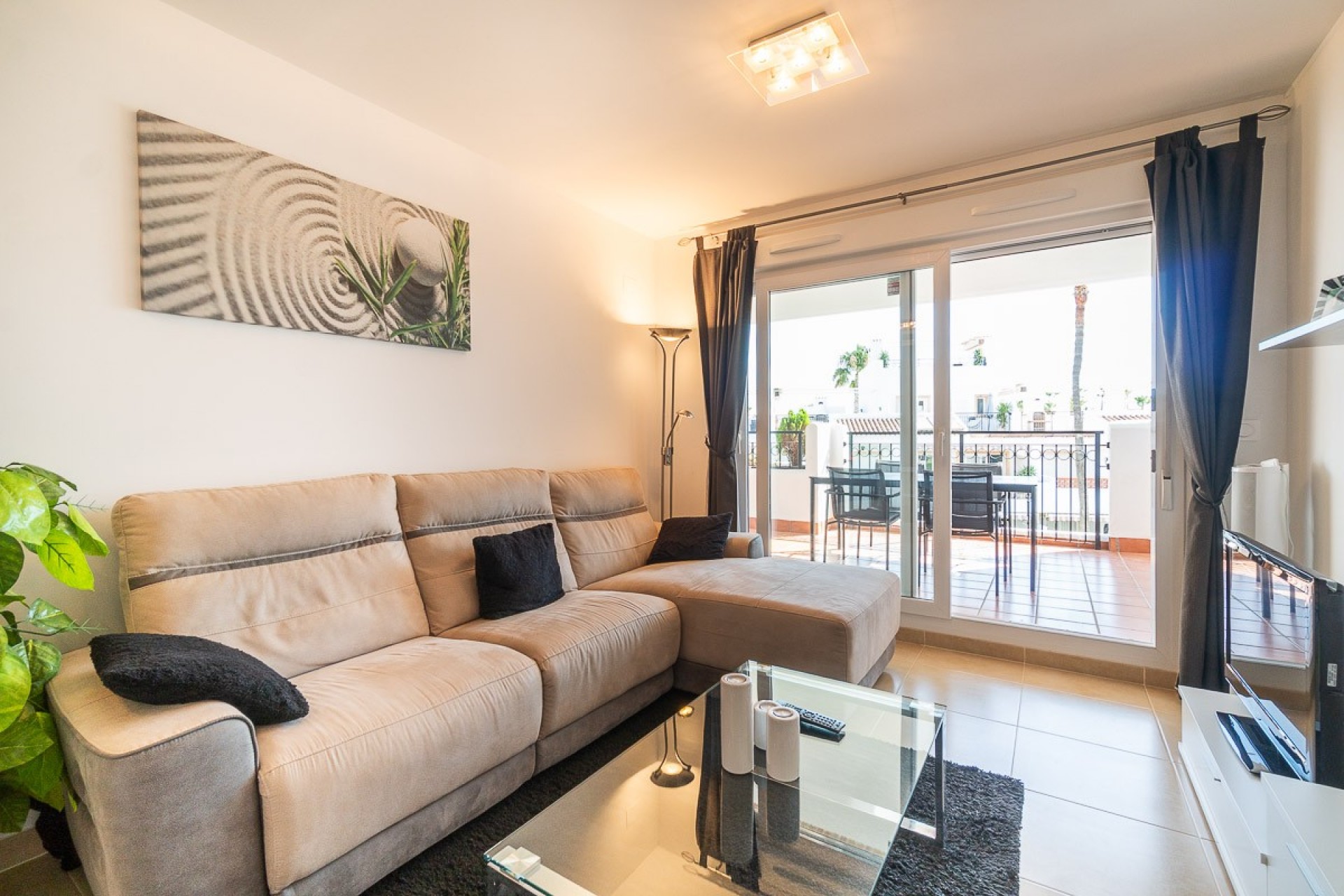 Återförsäljning - Apartment -
Orihuela Costa - Costa Blanca