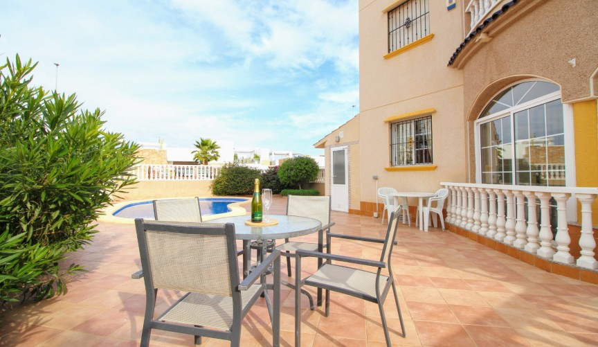 Återförsäljning - Apartment -
Orihuela Costa - Costa Blanca