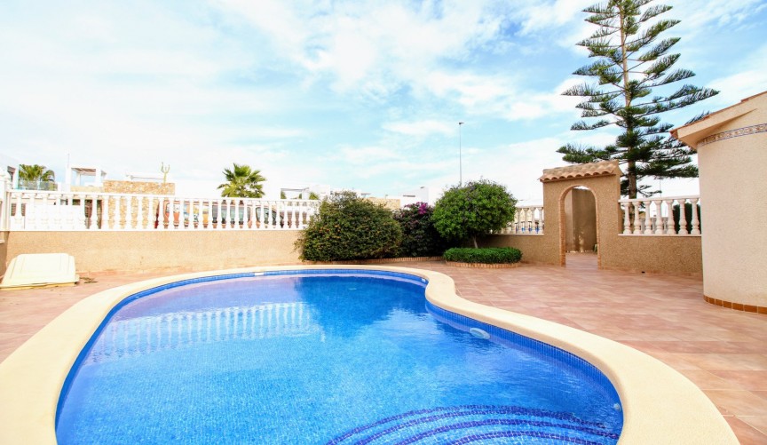 Återförsäljning - Apartment -
Orihuela Costa - Costa Blanca