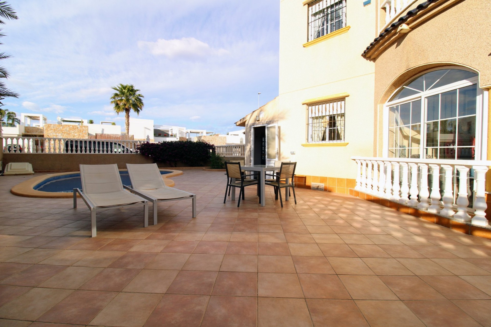 Återförsäljning - Apartment -
Orihuela Costa - Costa Blanca