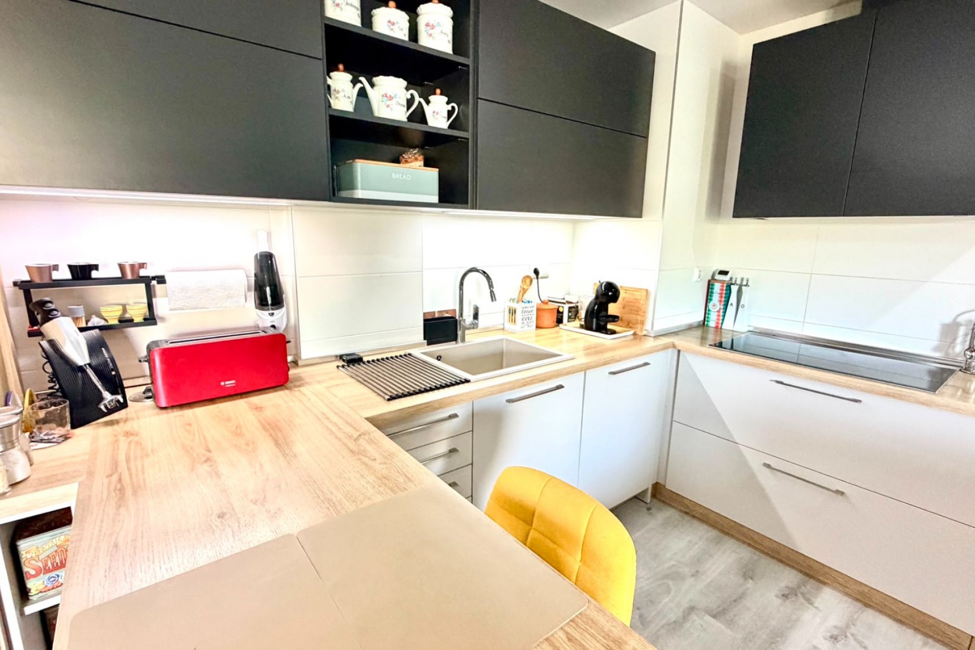 Återförsäljning - Apartment -
Orihuela Costa - Costa Blanca