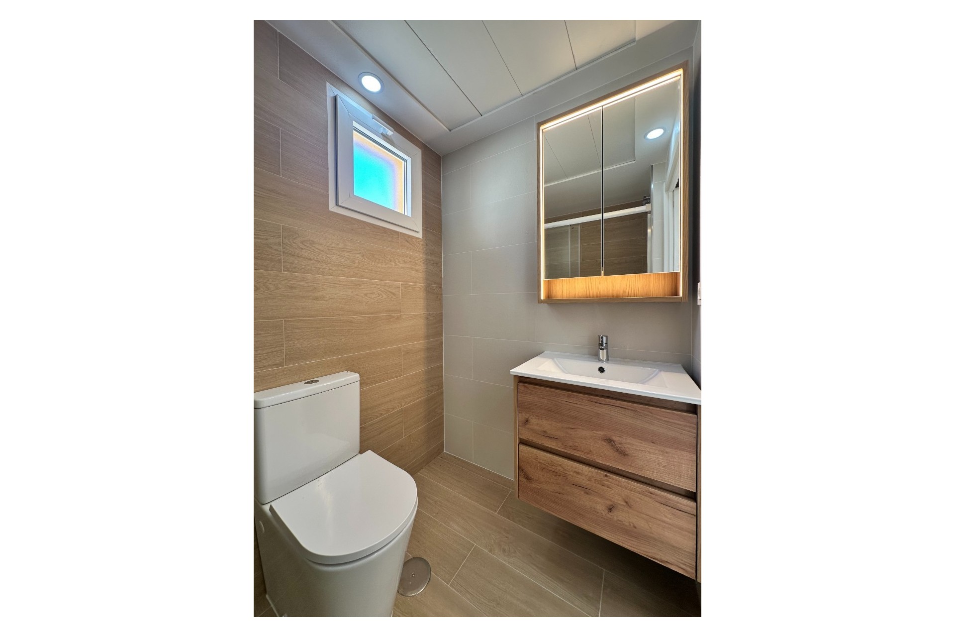 Återförsäljning - Apartment -
Orihuela Costa - Costa Blanca