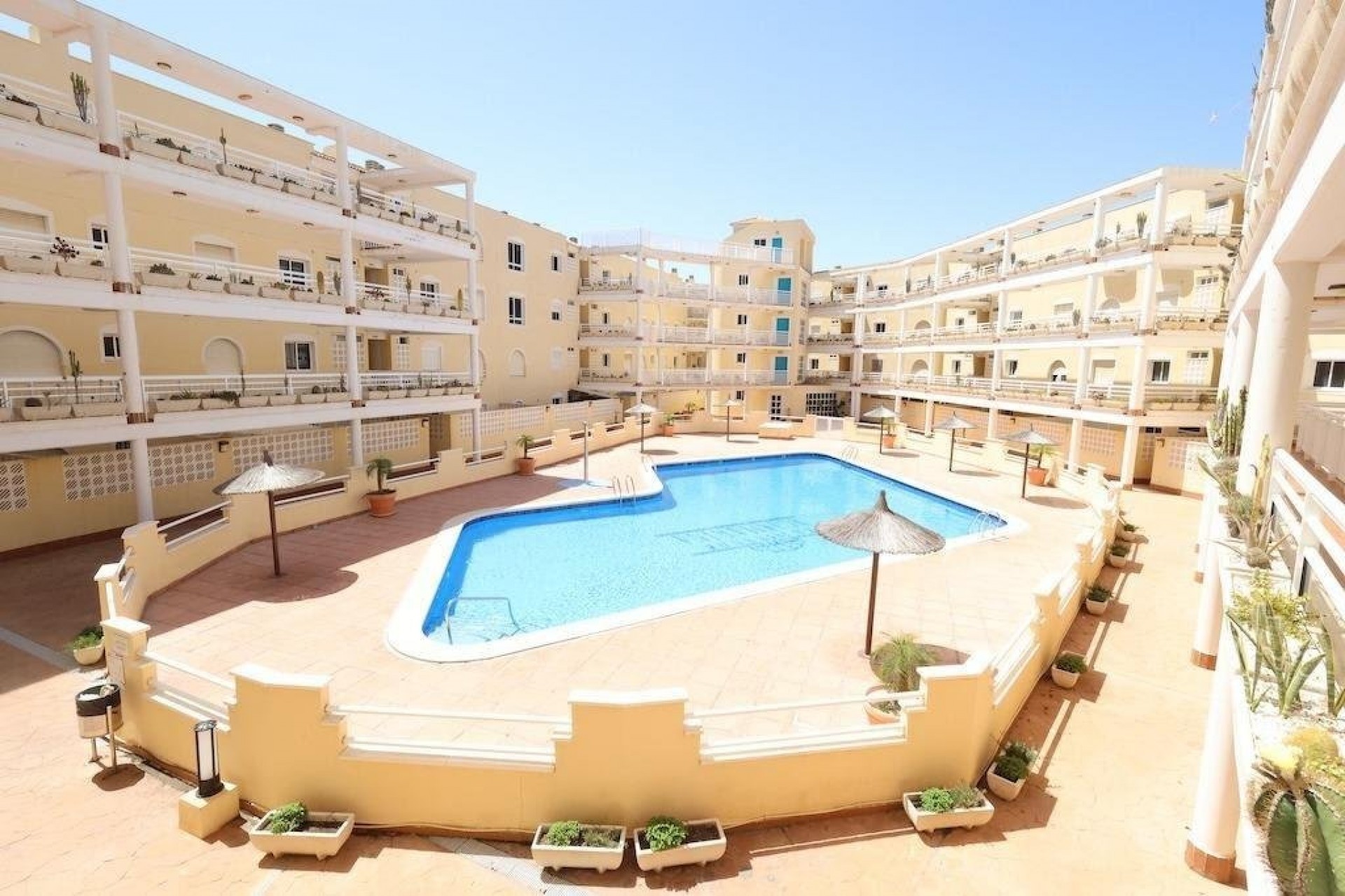 Återförsäljning - Apartment -
Orihuela Costa - Costa Blanca