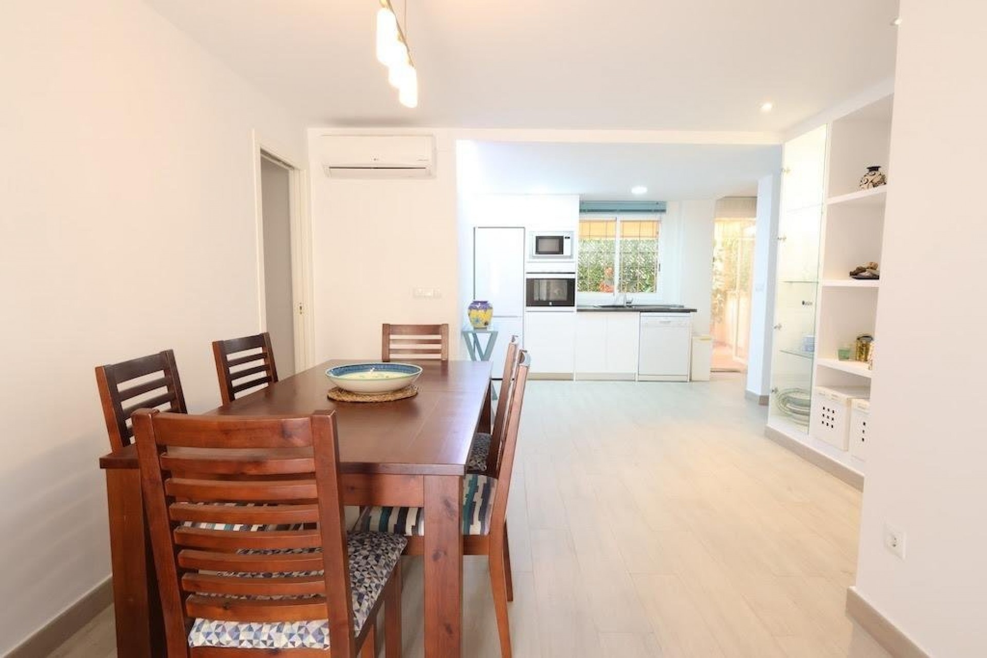 Återförsäljning - Apartment -
Orihuela Costa - Costa Blanca