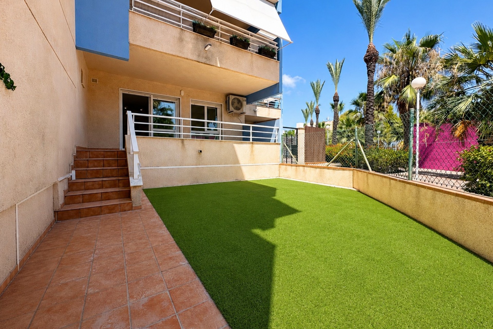 Återförsäljning - Apartment -
Orihuela Costa - Costa Blanca