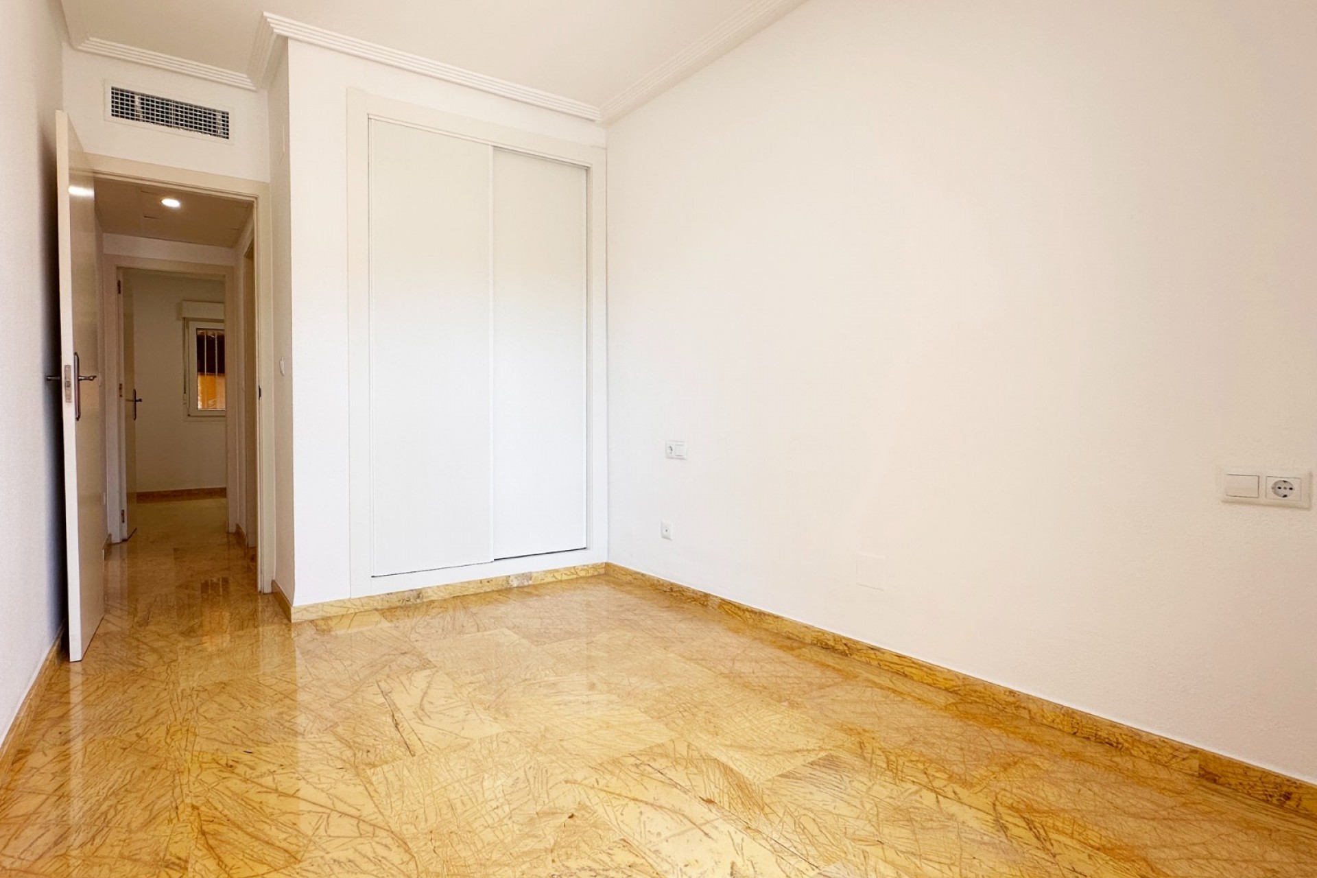 Återförsäljning - Apartment -
Orihuela Costa - Costa Blanca