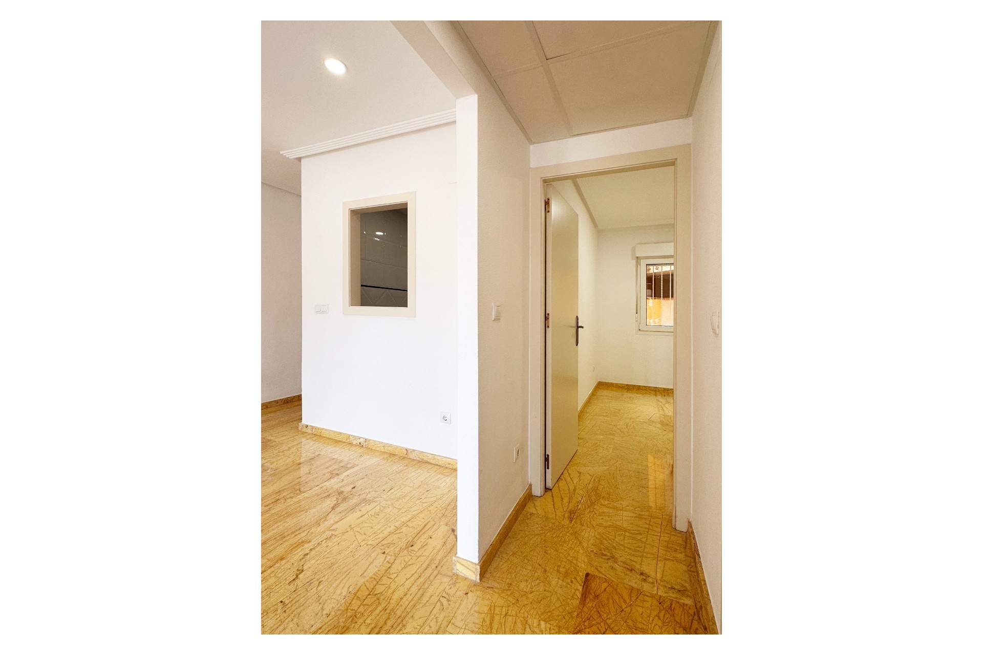 Återförsäljning - Apartment -
Orihuela Costa - Costa Blanca