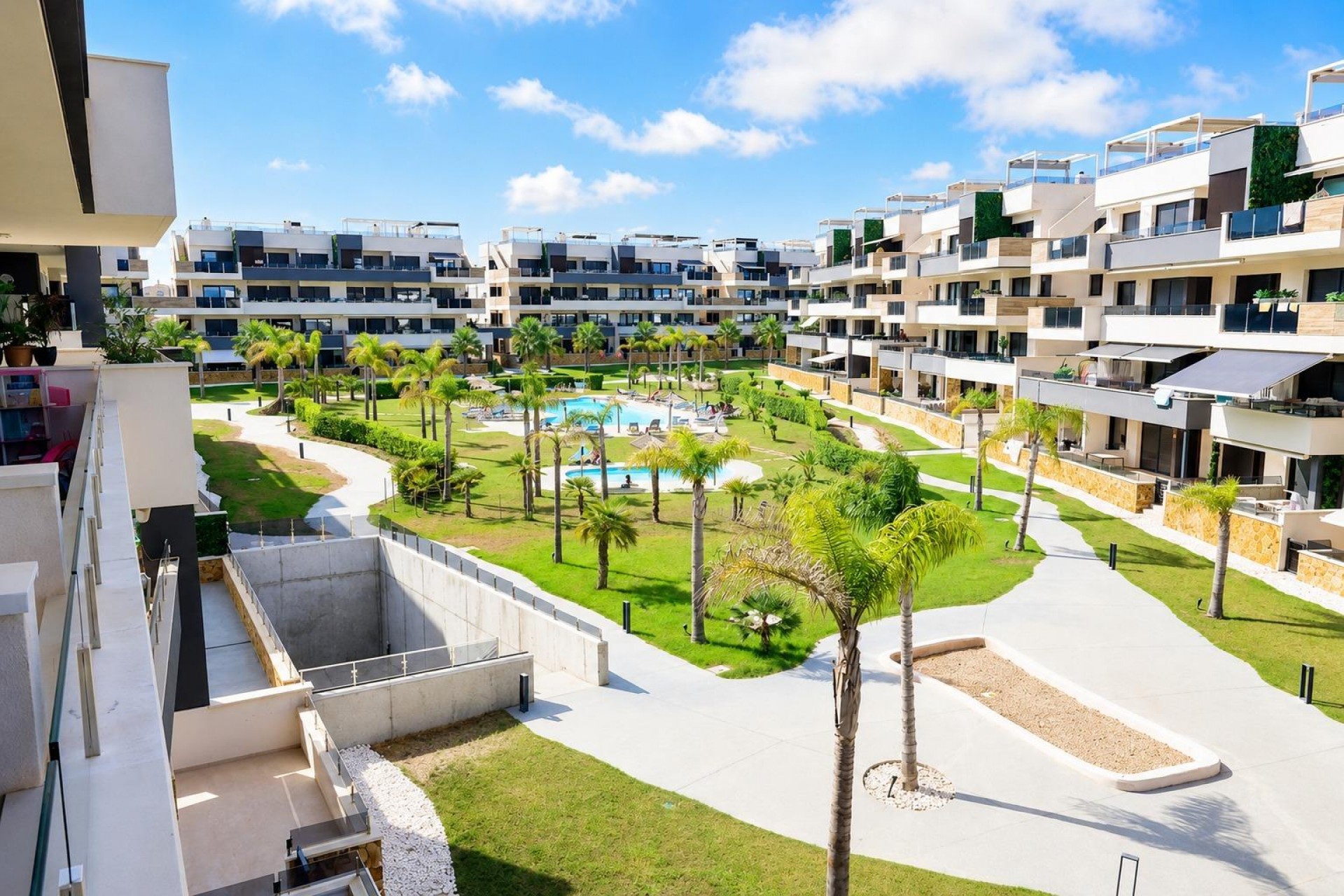 Återförsäljning - Apartment -
Orihuela Costa - Costa Blanca