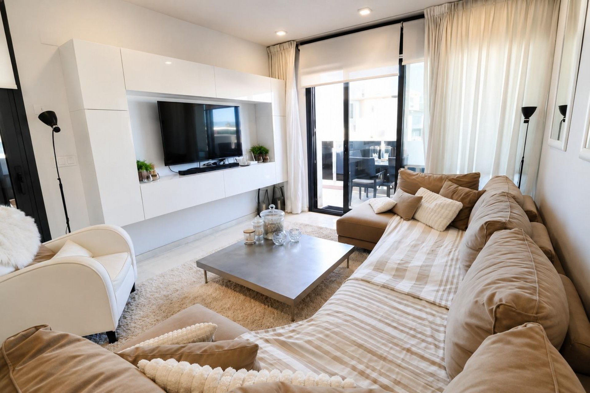 Återförsäljning - Apartment -
Orihuela Costa - Costa Blanca